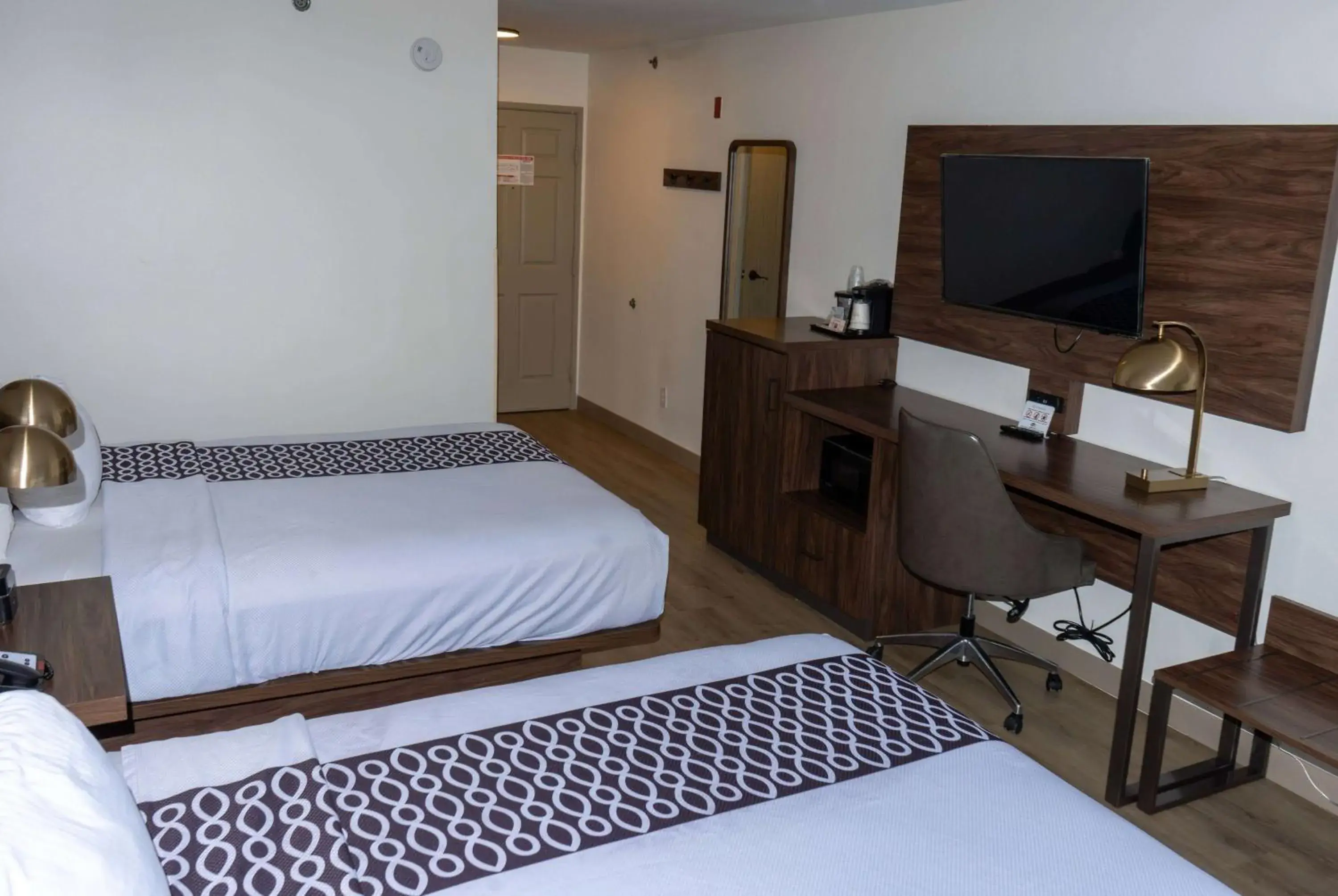 Photo of the whole room, Bed in La Quinta by Wyndham Dallas Mesquite Photo of the whole room, Bed in La Quinta by Wyndham Dallas Mesquite