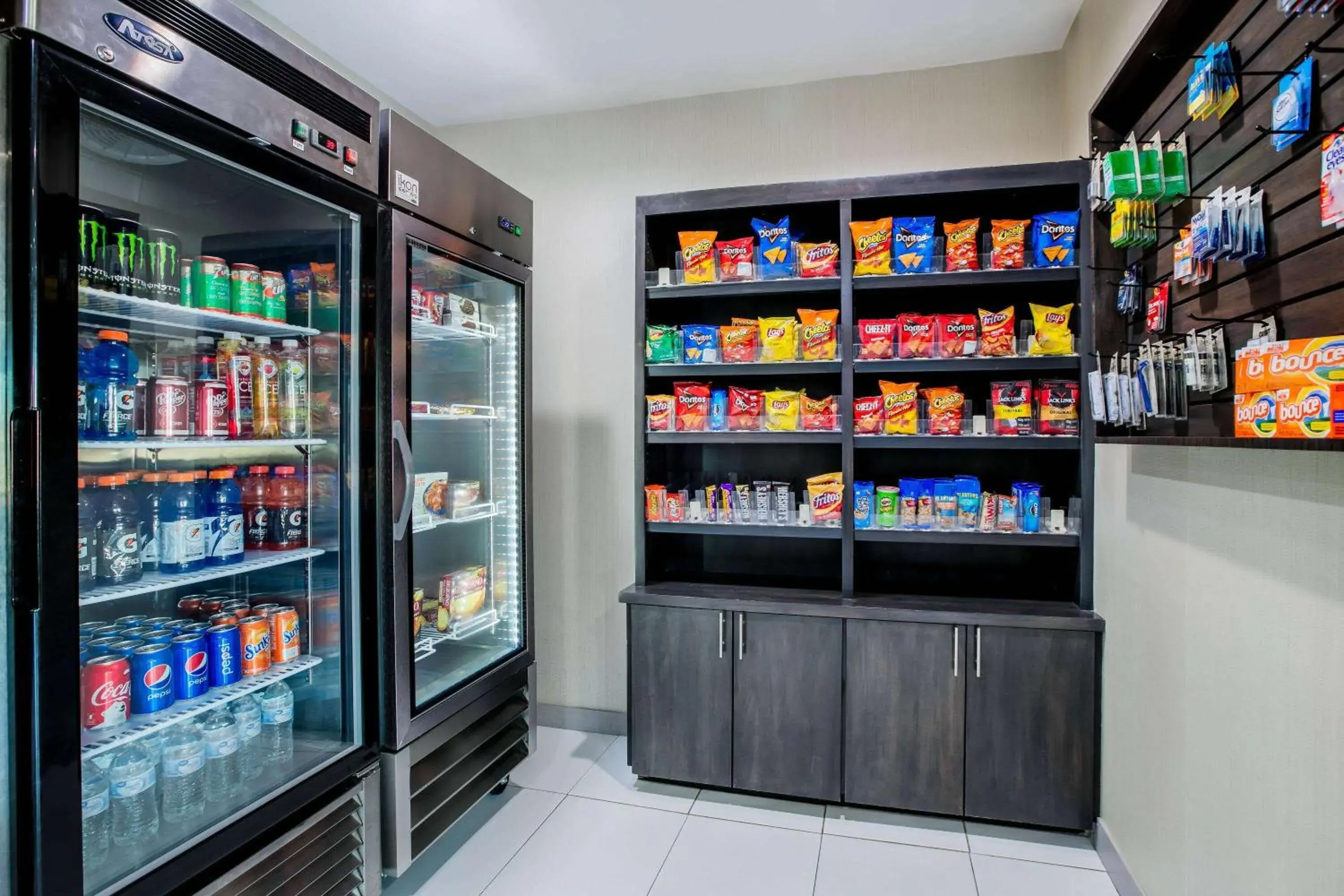 Food and drinks in La Quinta by Wyndham Dallas Mesquite Food and drinks in La Quinta by Wyndham Dallas Mesquite