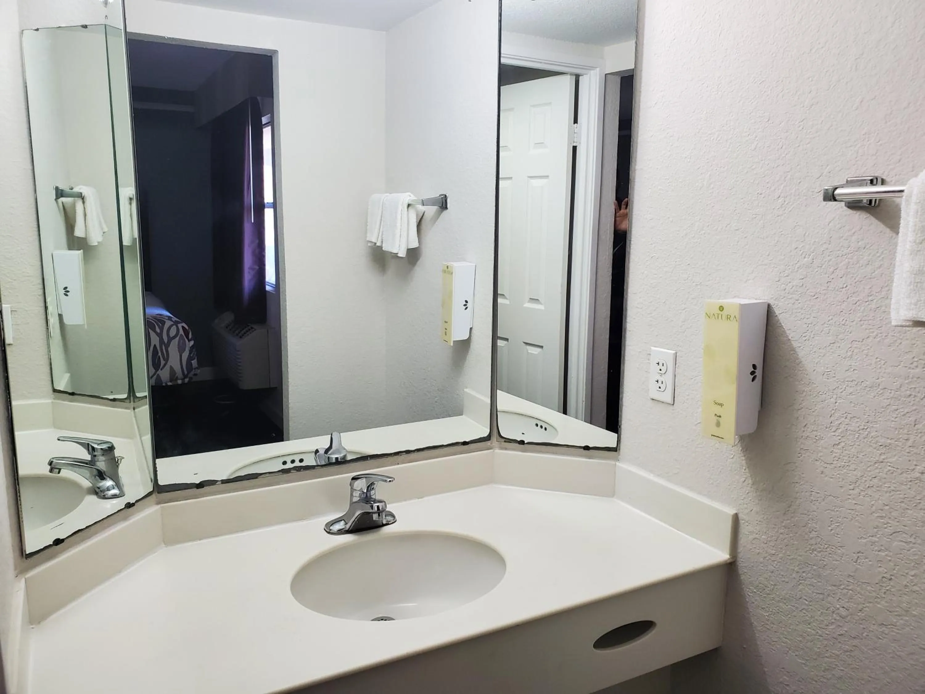 Bathroom in Budget Host Inn- Medical Center