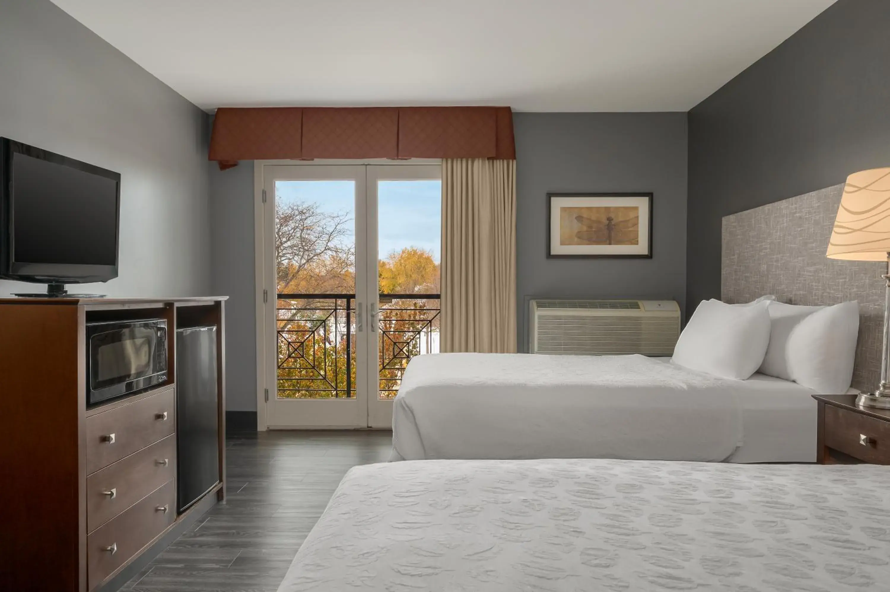 Queen Room with Two Queen Beds and Balcony in The Inn On Sheridan Queen Room with Two Queen Beds and Balcony in The Inn On Sheridan