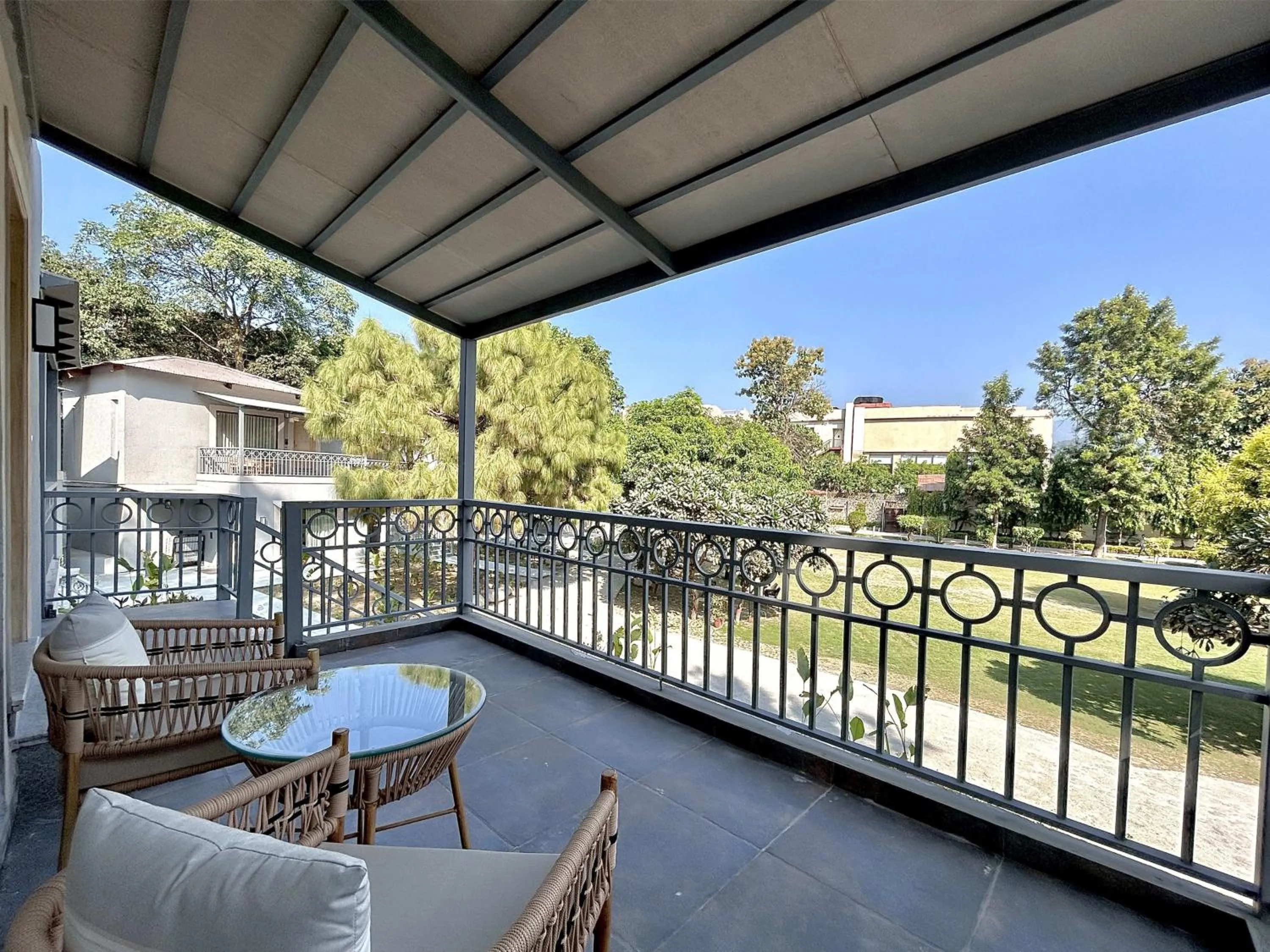 Balcony/Terrace in Manu Maharani Resort