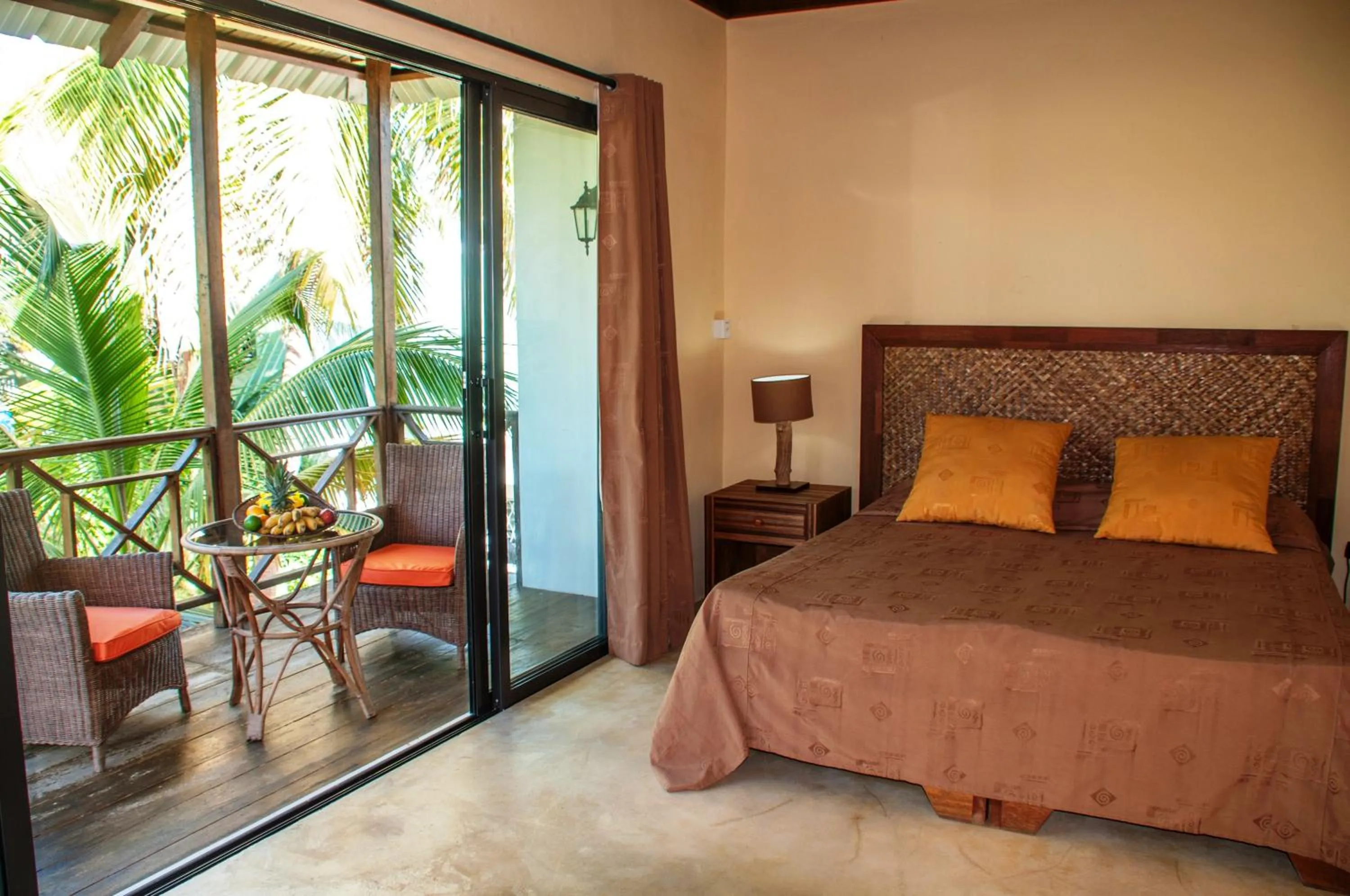 Balcony/Terrace, Bed in Chantauvent Guest House