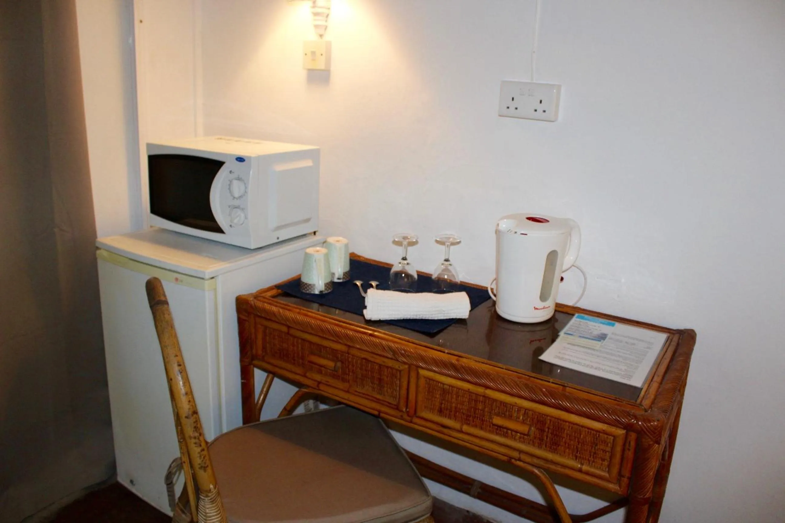 Coffee/tea facilities in Chantauvent Guest House