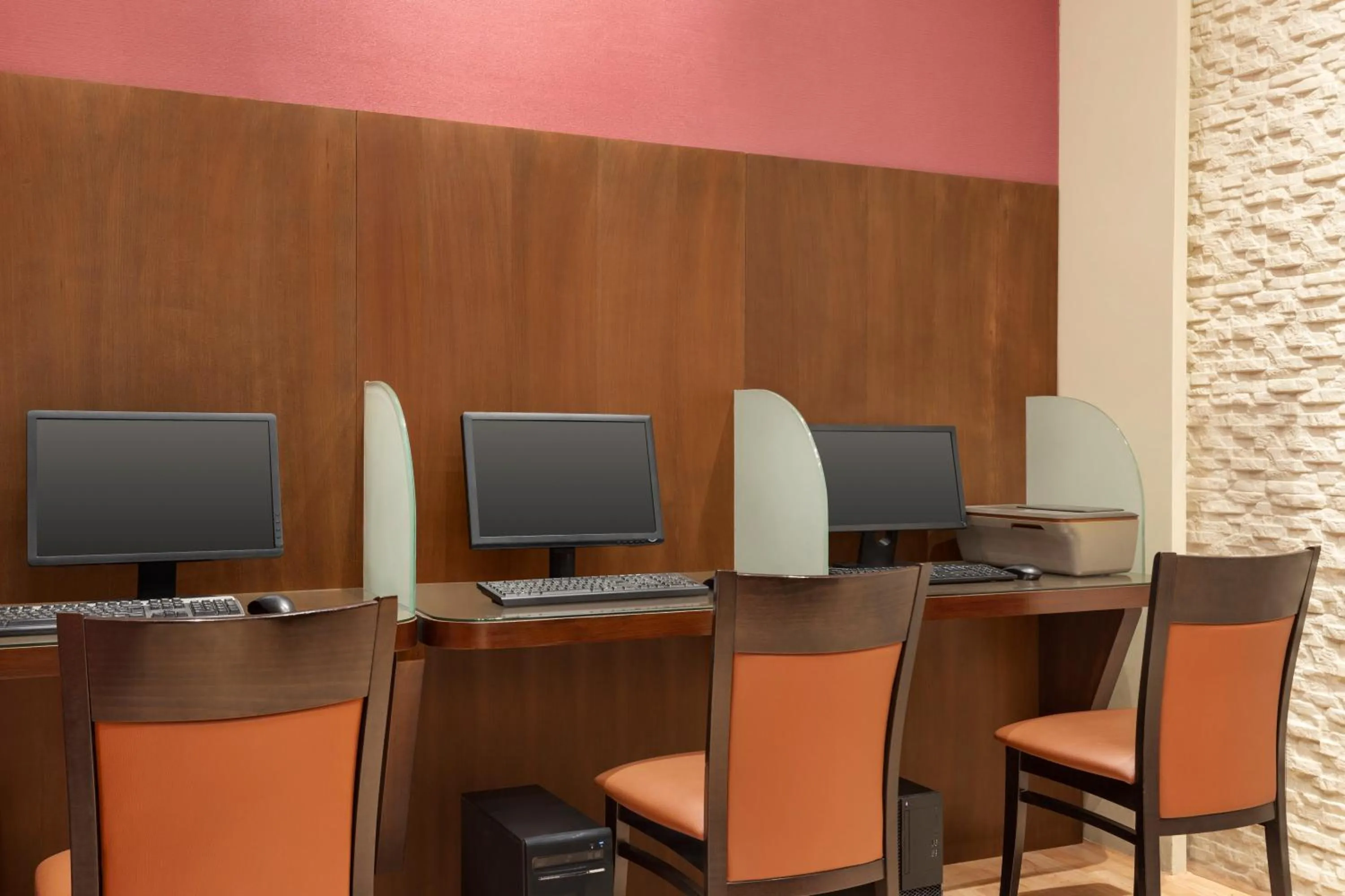 TV and multimedia in Al Massa Dar Al Fayzeen Makkah