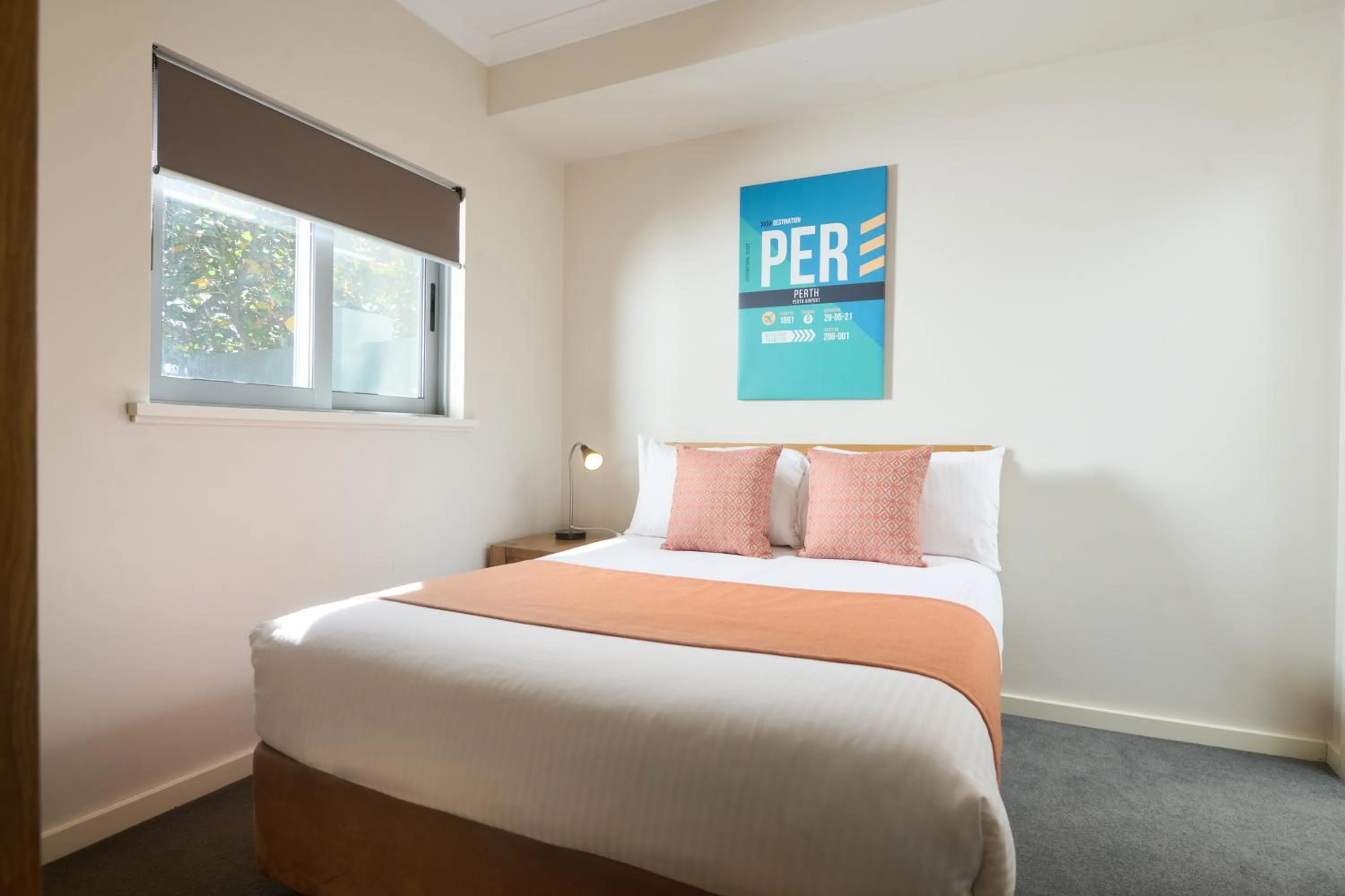 Bedroom, Bed in Airport Apartments by Vetroblu