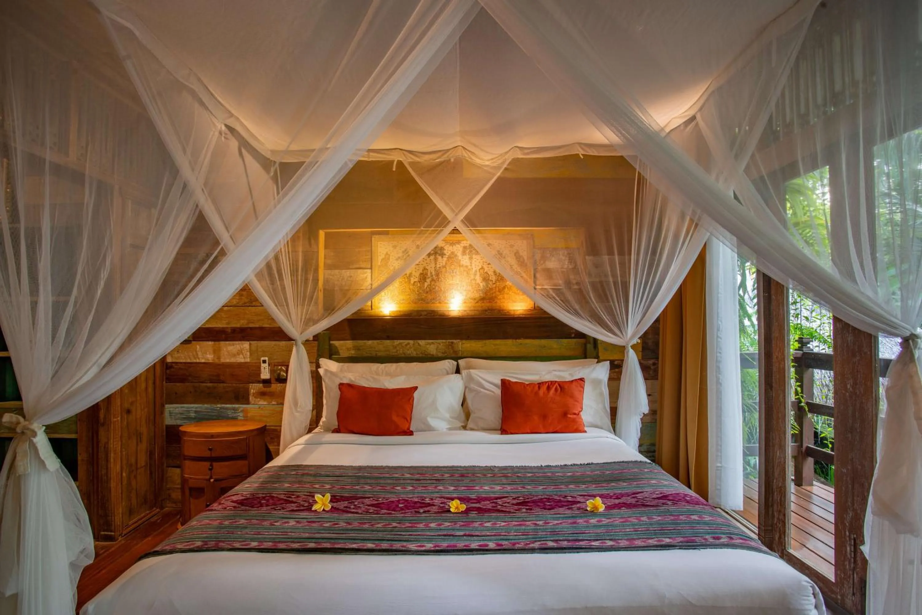 Bed in Aryaswara Villa Ubud