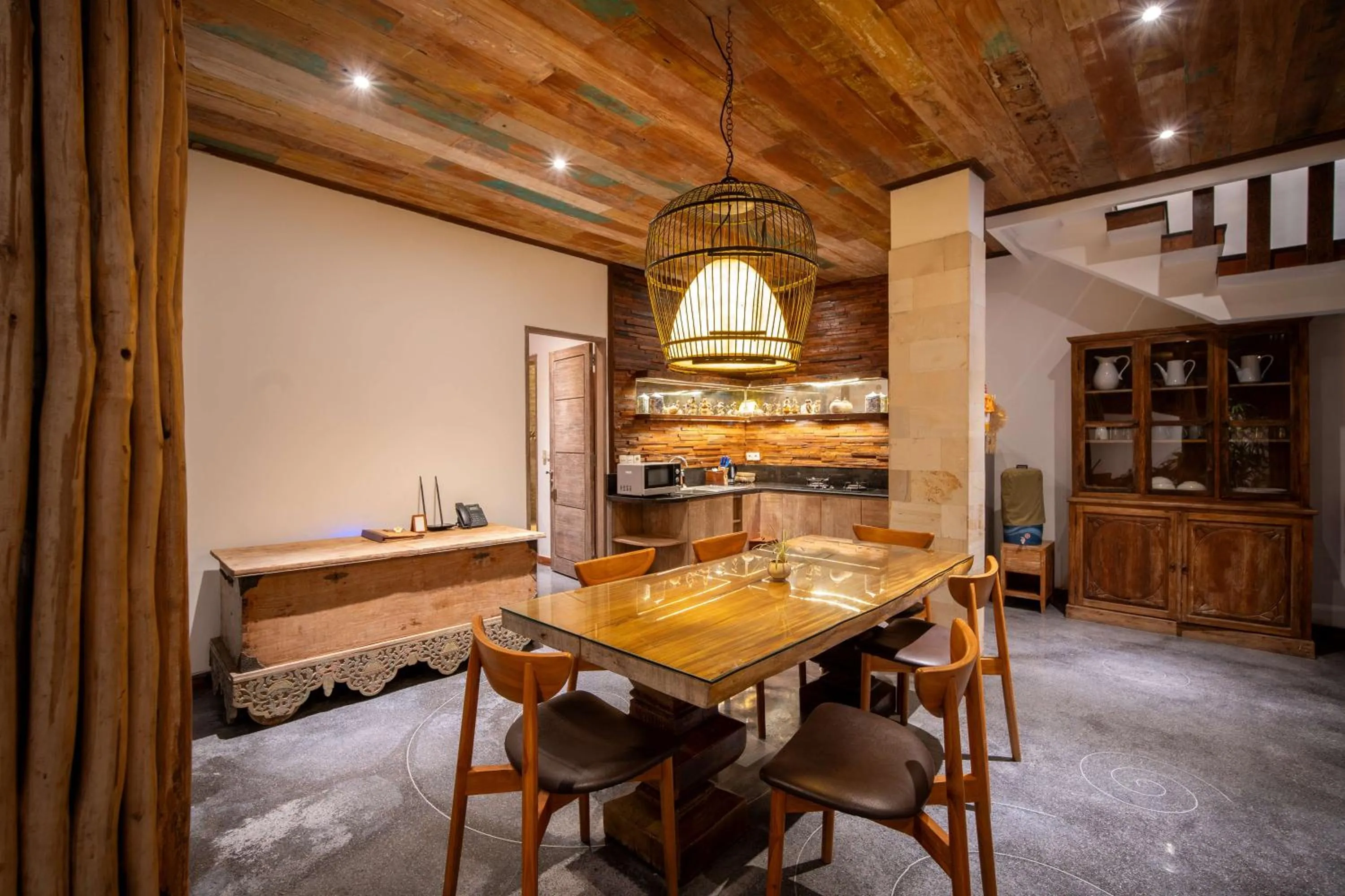 Dining area in Aryaswara Villa Ubud