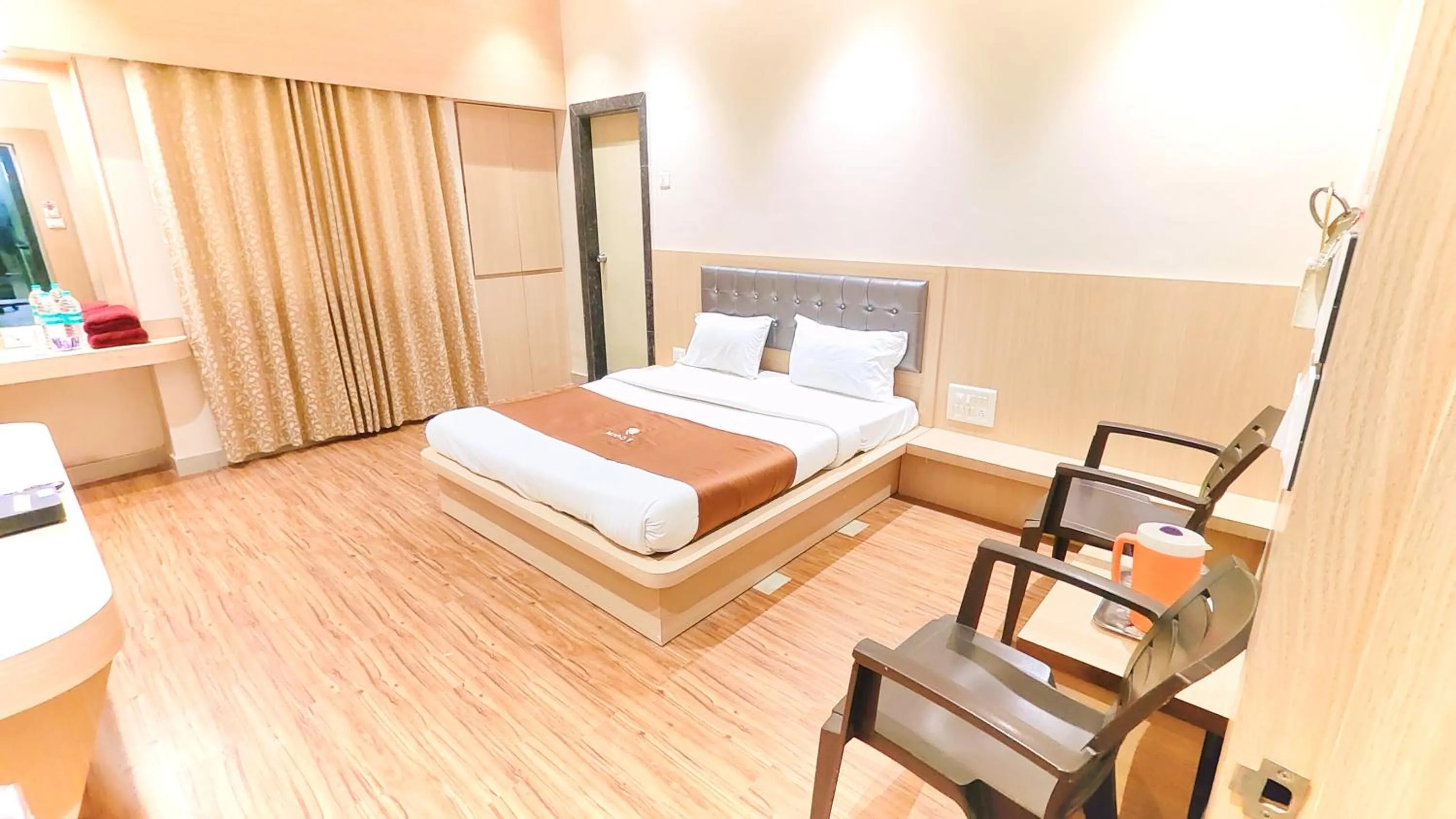 Bedroom, Bed in Hotel Yog Palace Newly Renovated