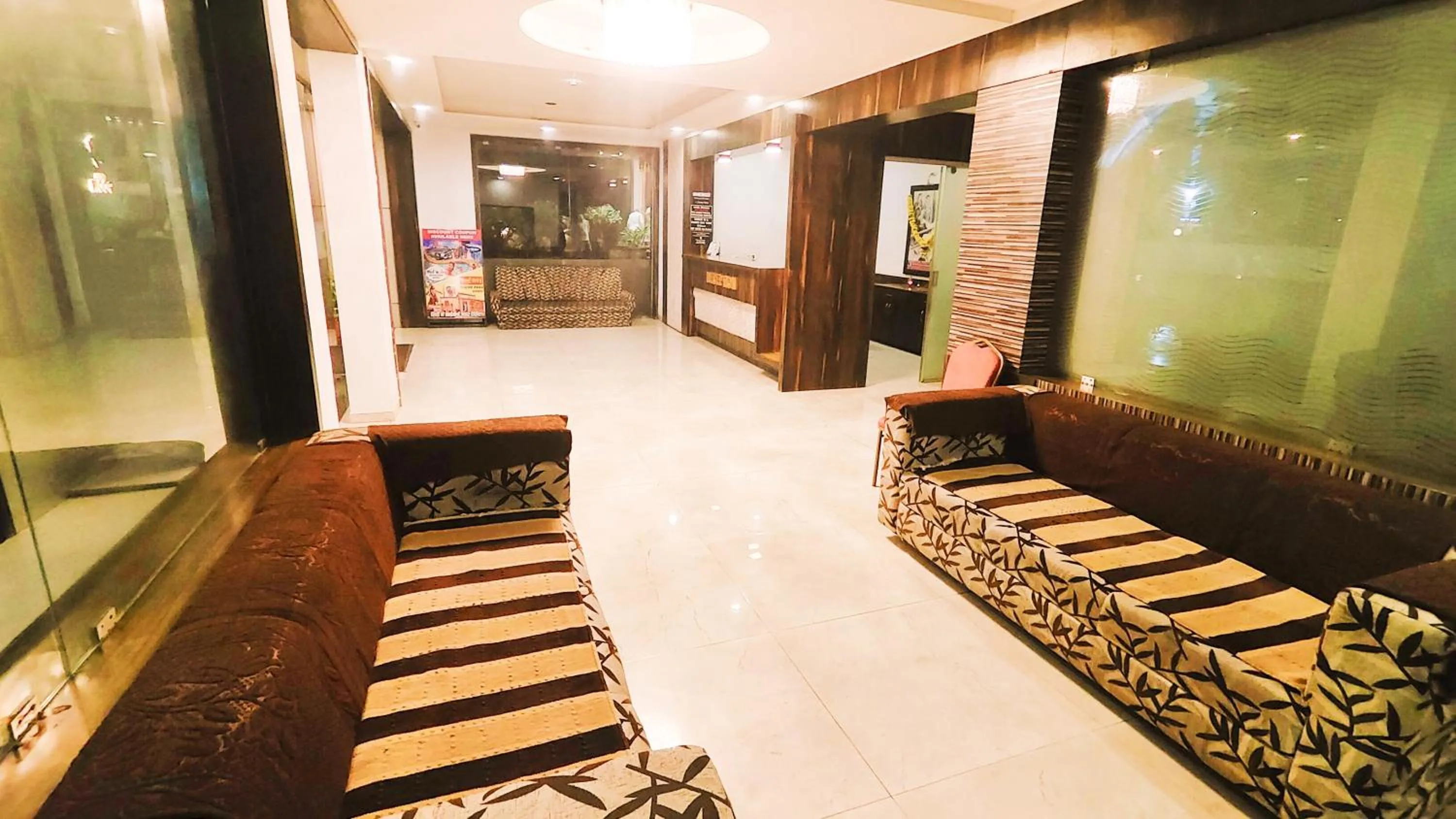 Lobby or reception in Hotel Yog Palace Newly Renovated