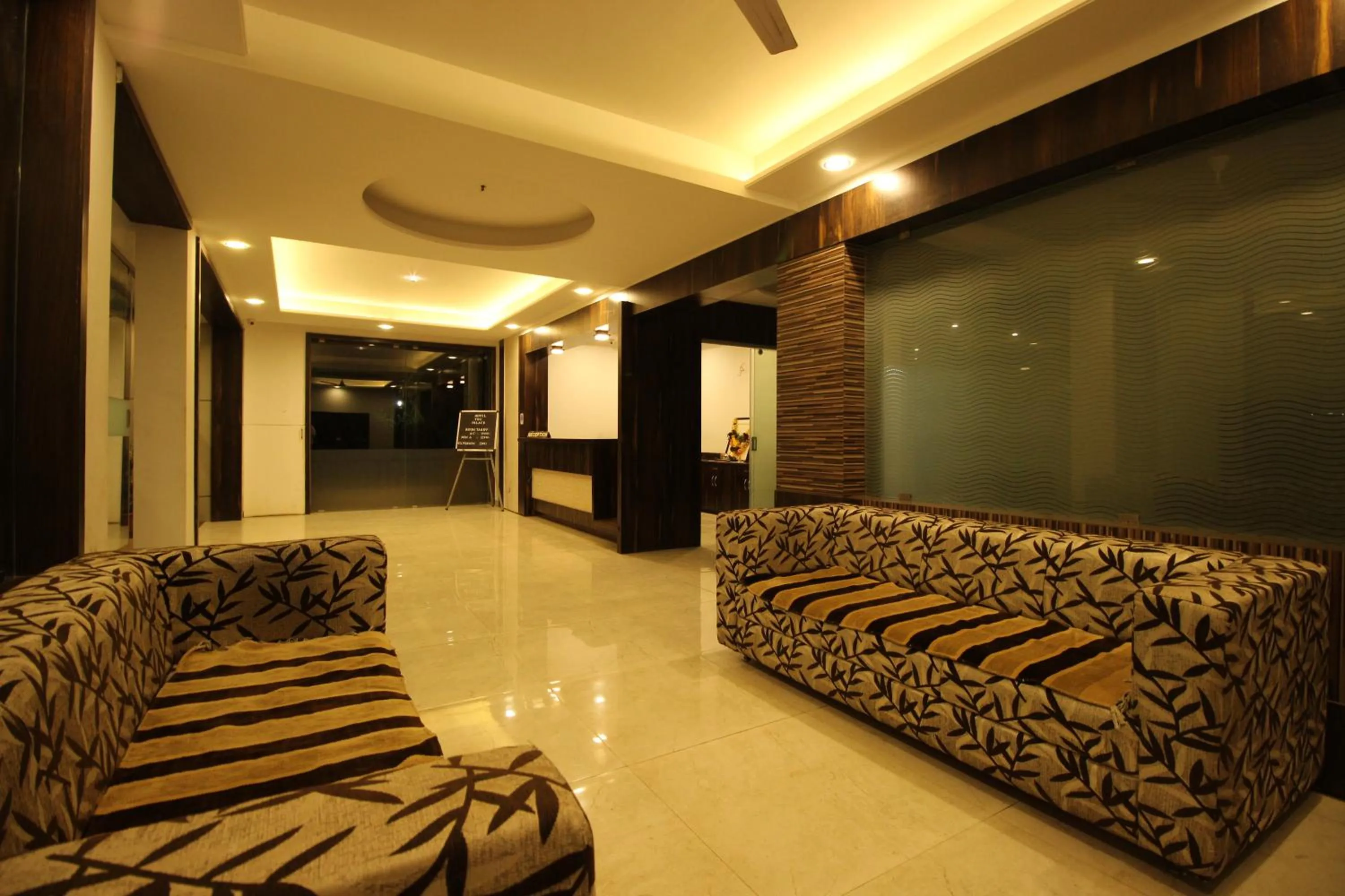 Lobby or reception in Hotel Yog Palace Newly Renovated