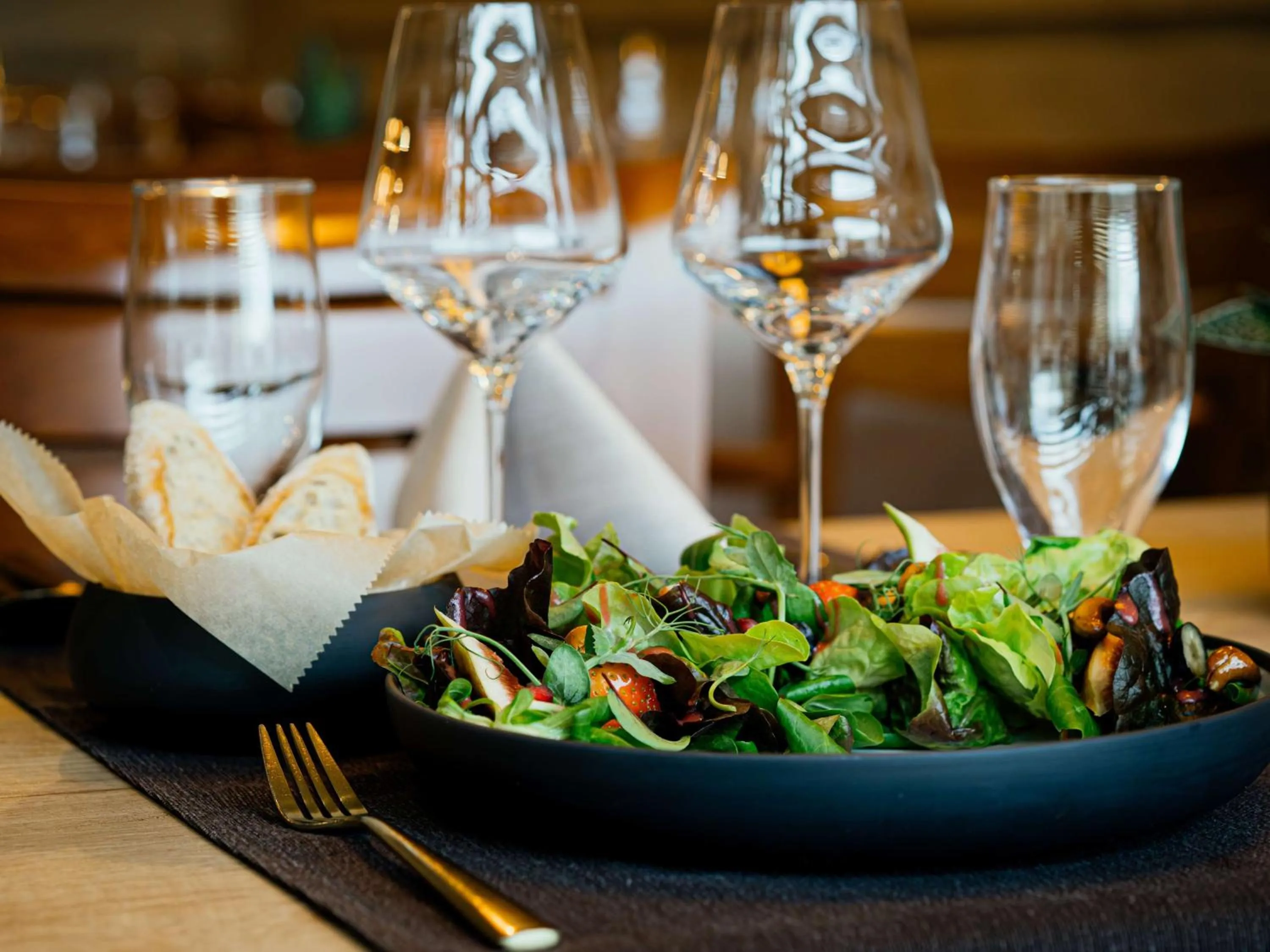 Restaurant/places to eat in Radisson Blu Hotel & Residences