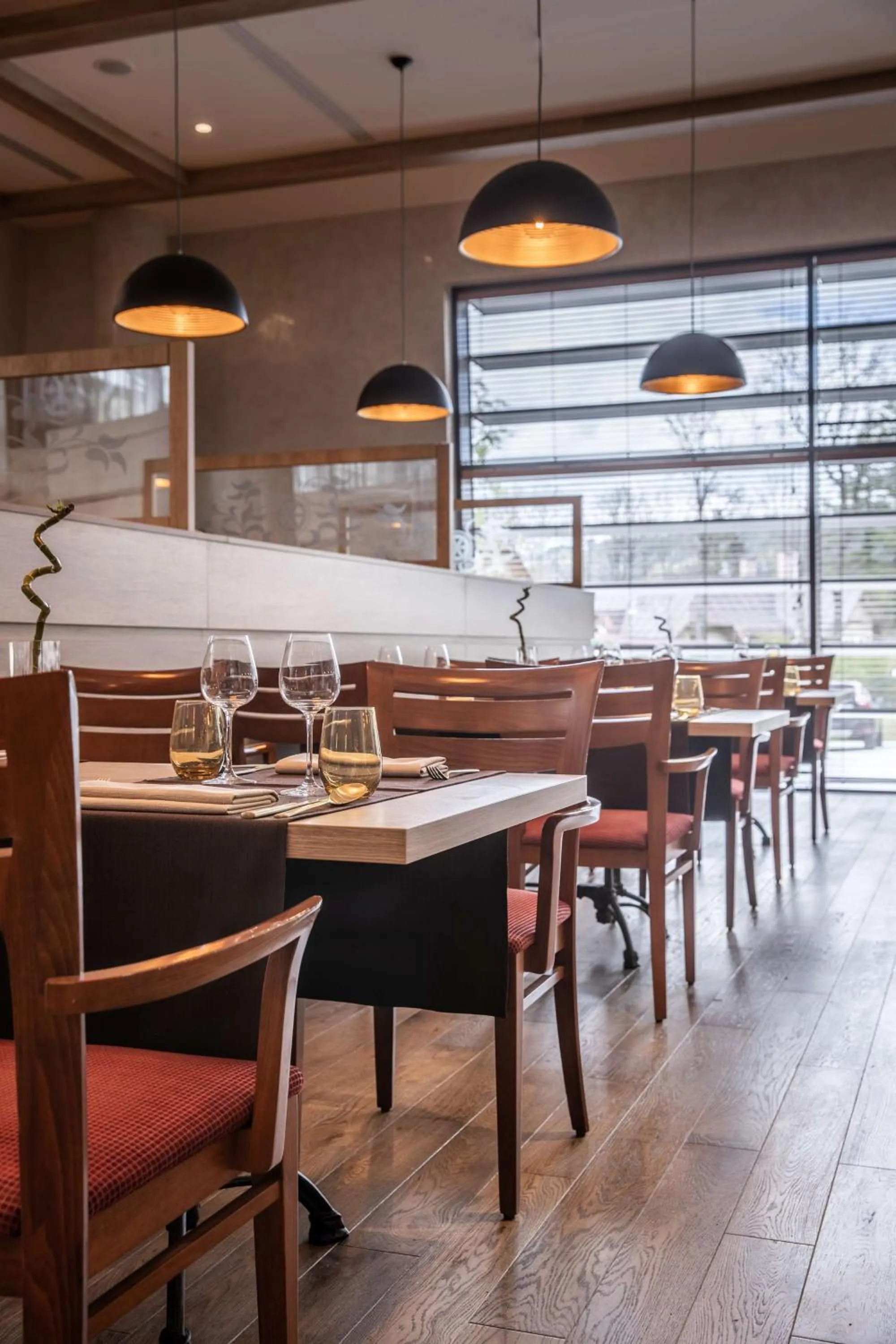 Restaurant/places to eat in Radisson Blu Hotel & Residences