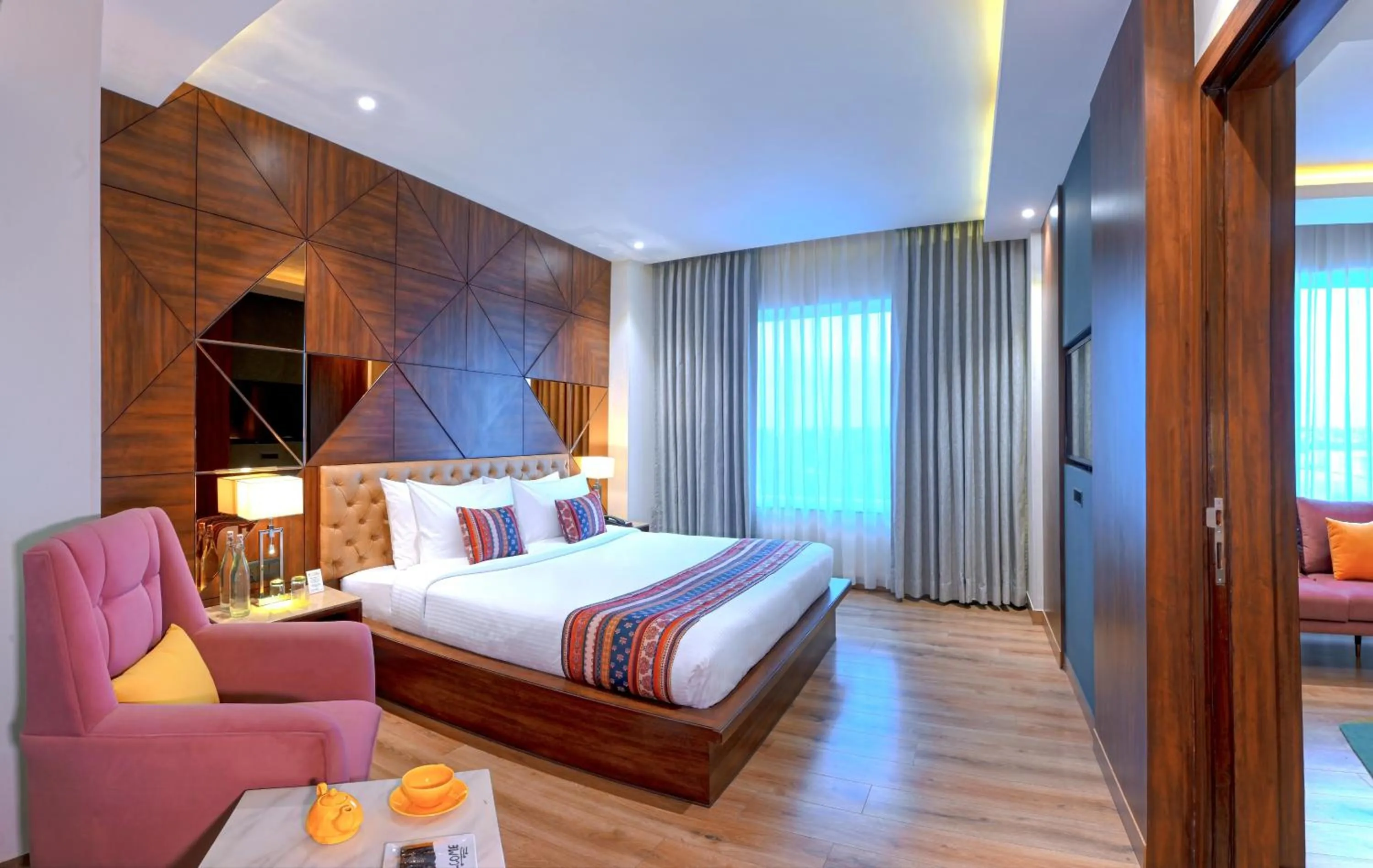 Bedroom, Bed in Hotel Royale Regent