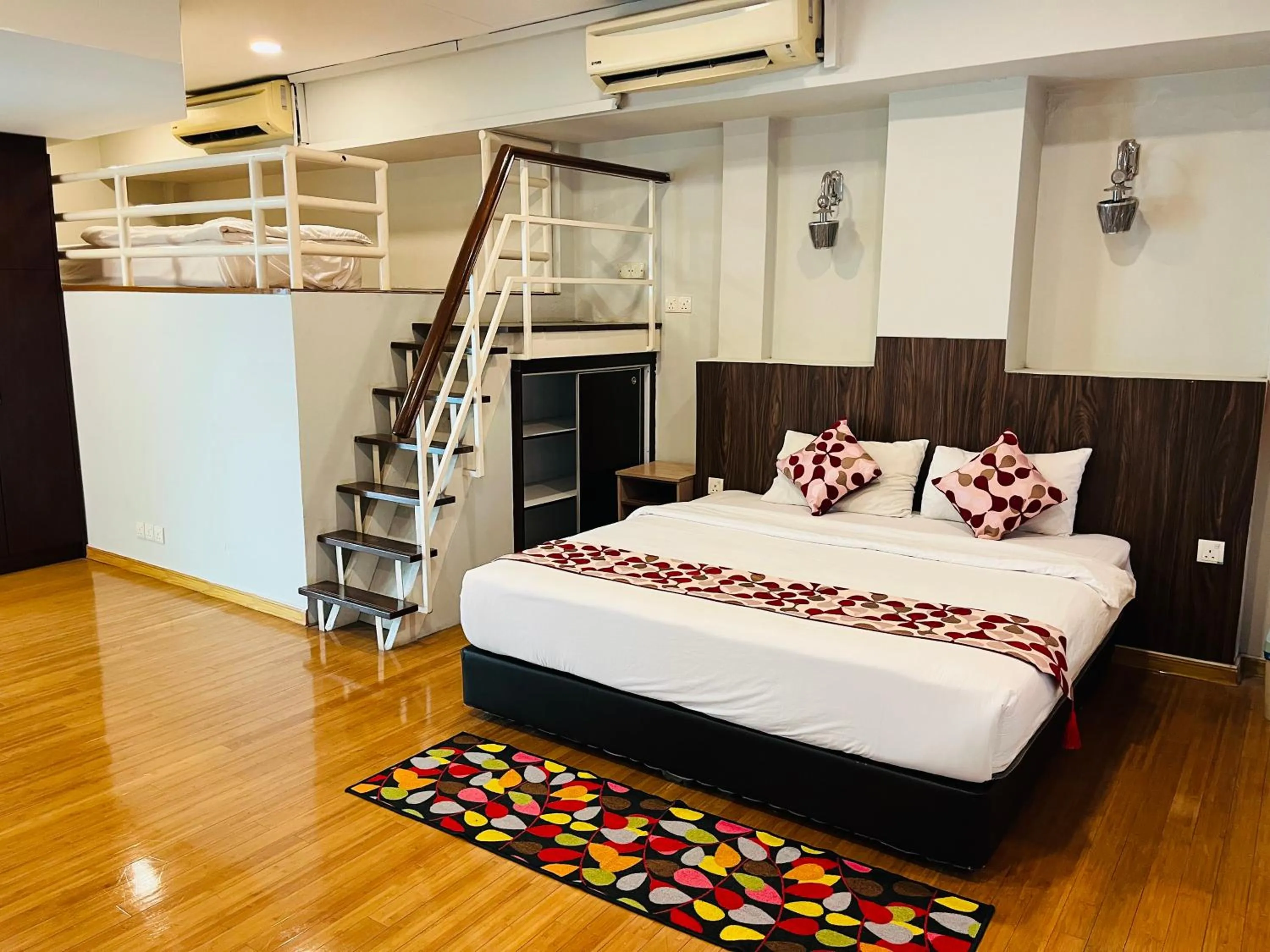 Property building, Bed in Sky Hotel @ Pudu