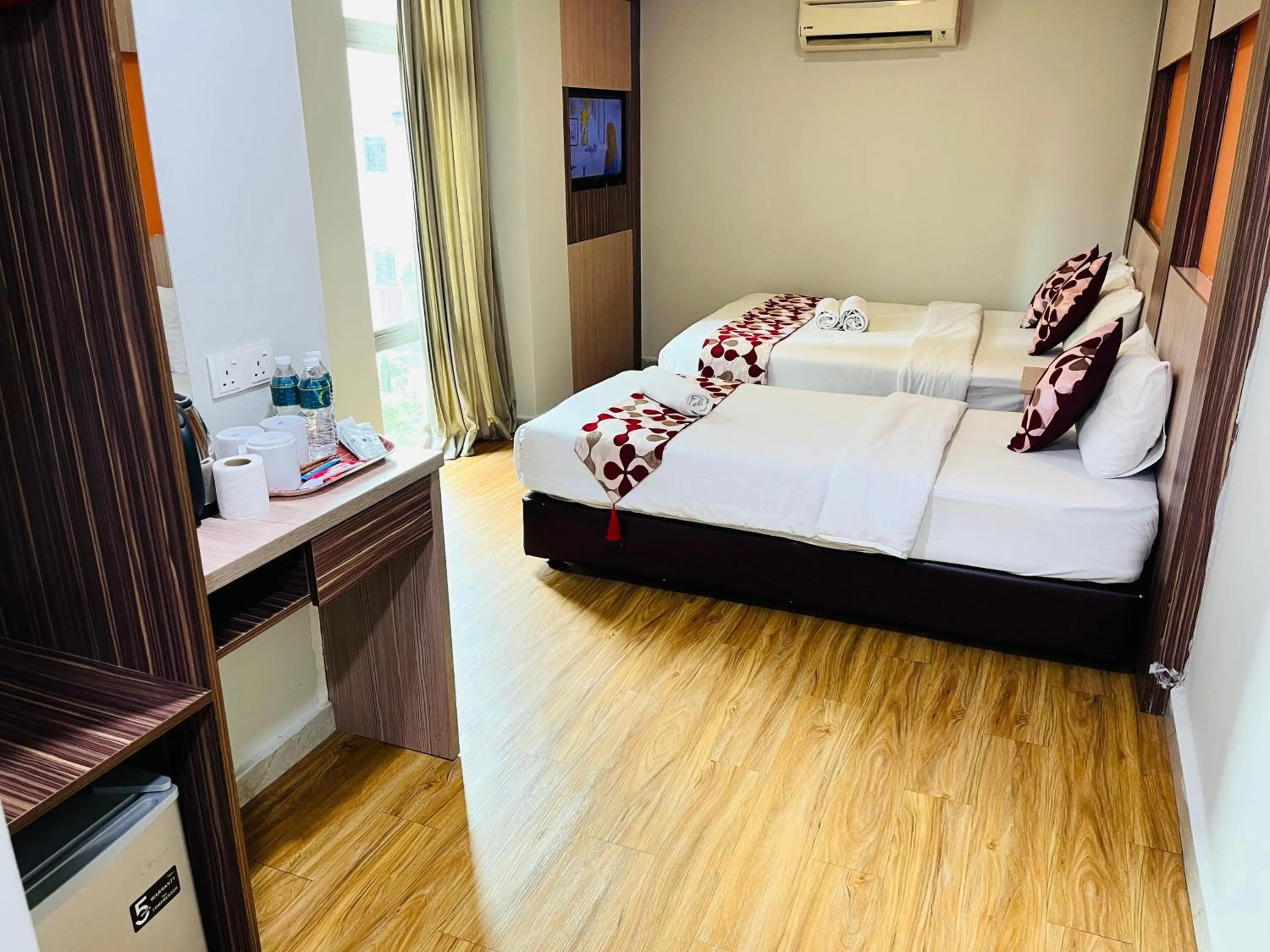 Property building, Bed in Sky Hotel @ Pudu