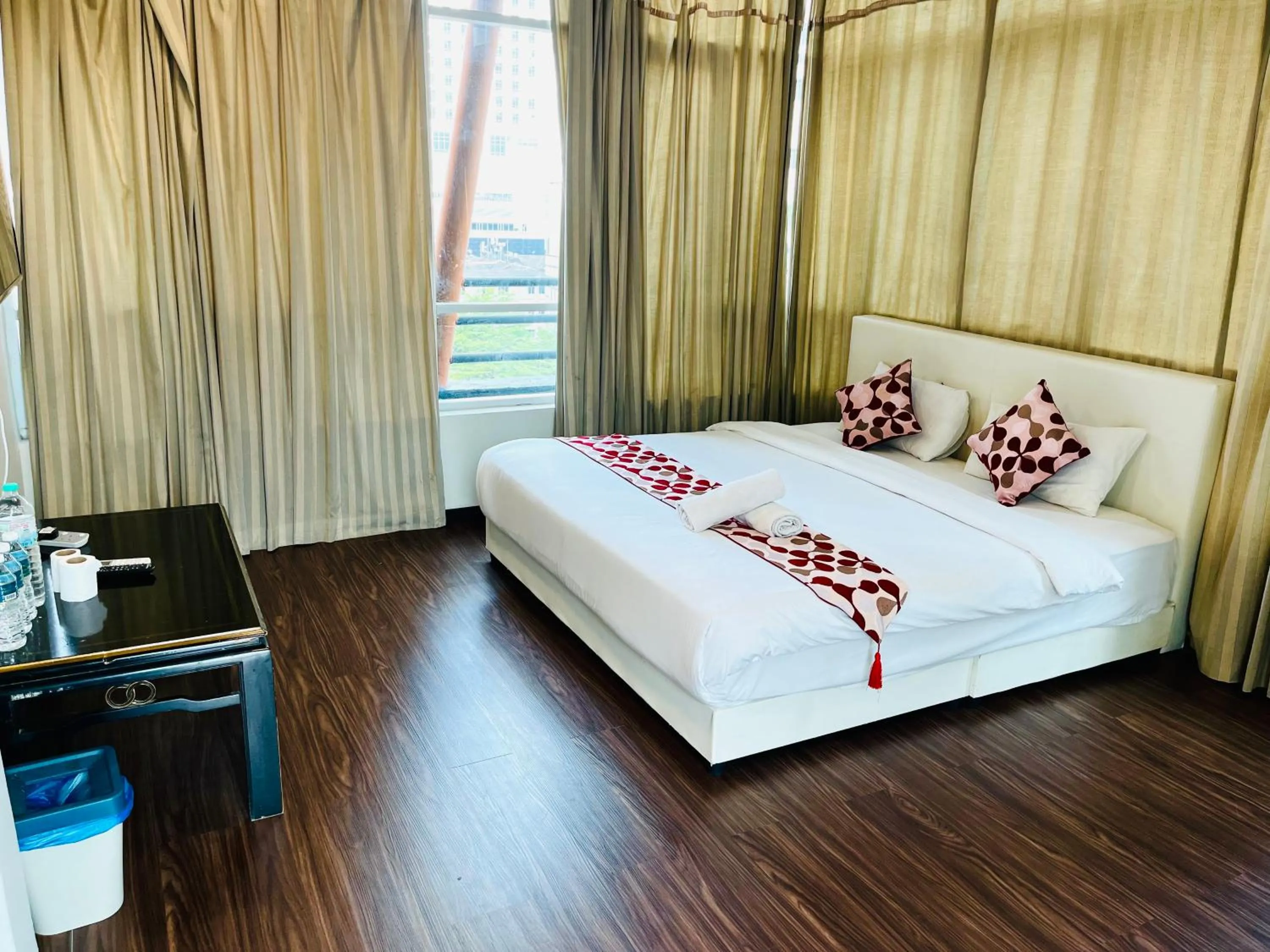 Property building, Bed in Sky Hotel @ Pudu