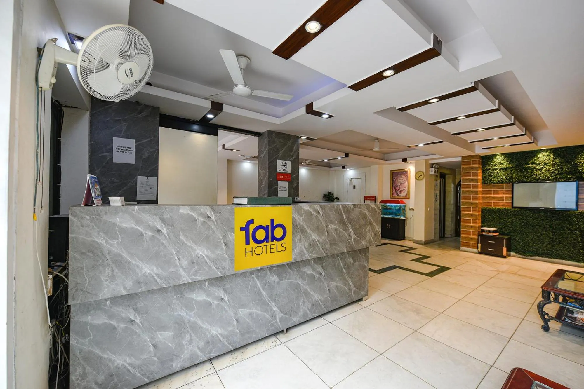 Lobby or reception in FabExpress Swiss International - Nr Patel Nagar Metro