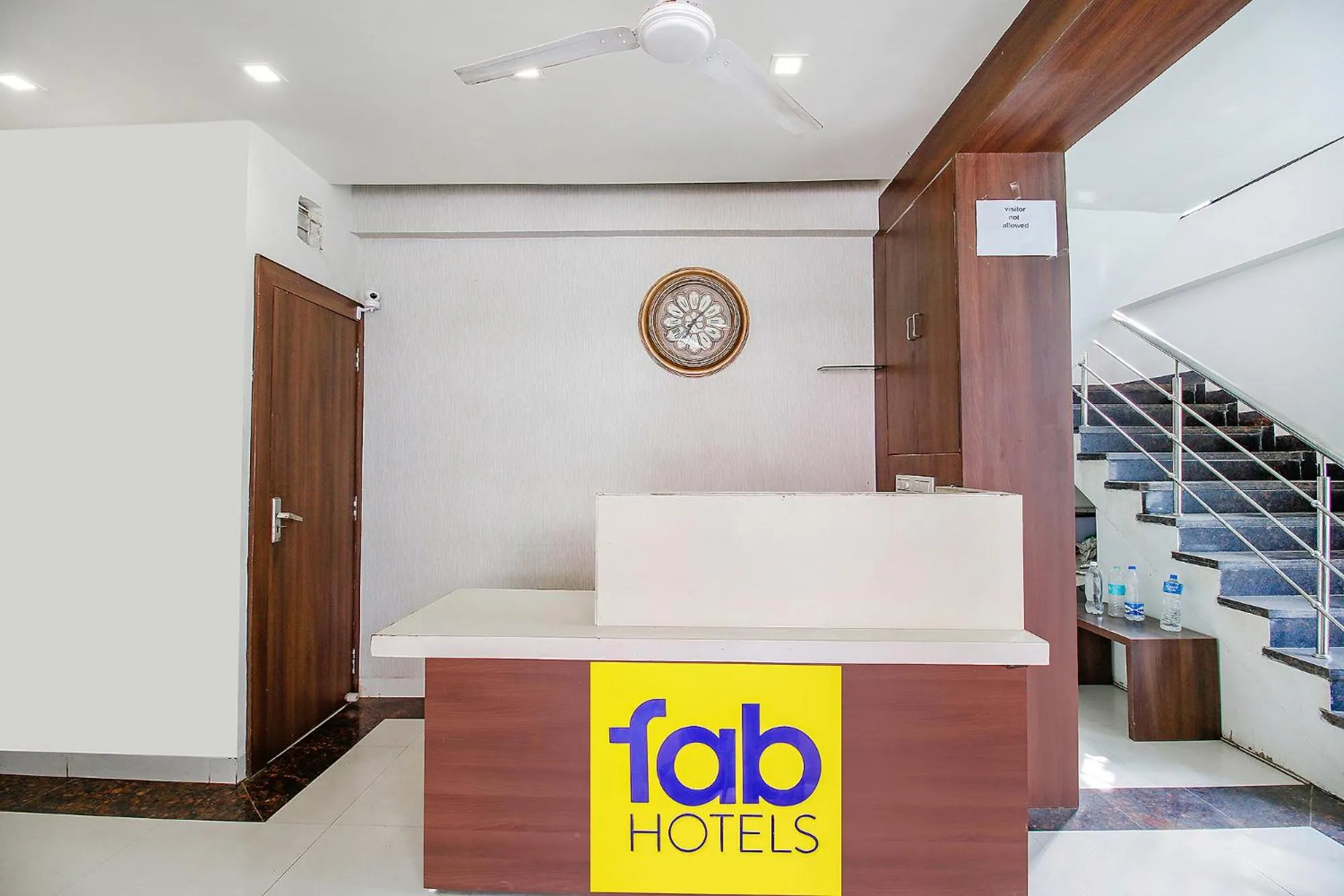 Lobby or reception in FabExpress Comfort Stay I