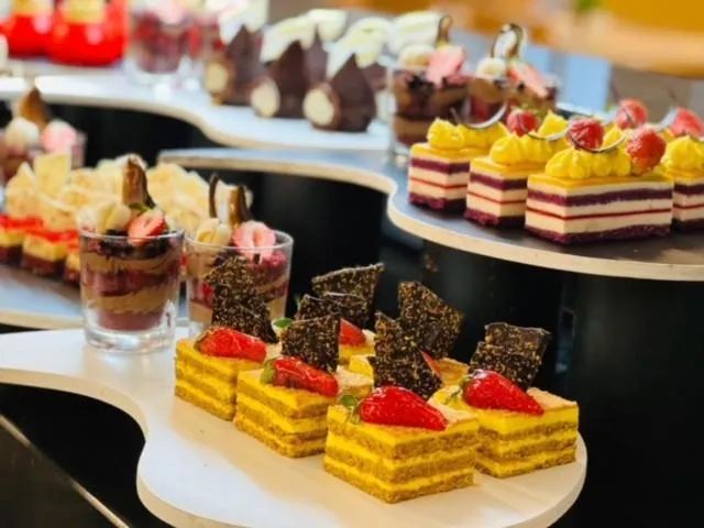 Restaurant/places to eat in HVD Viva Club Ultra All Inclusive - Private Beach & Free Parking