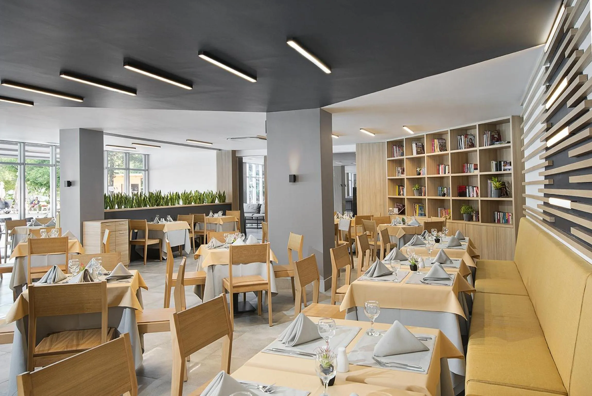 Restaurant/places to eat in HVD Viva Club Ultra All Inclusive - Private Beach & Free Parking