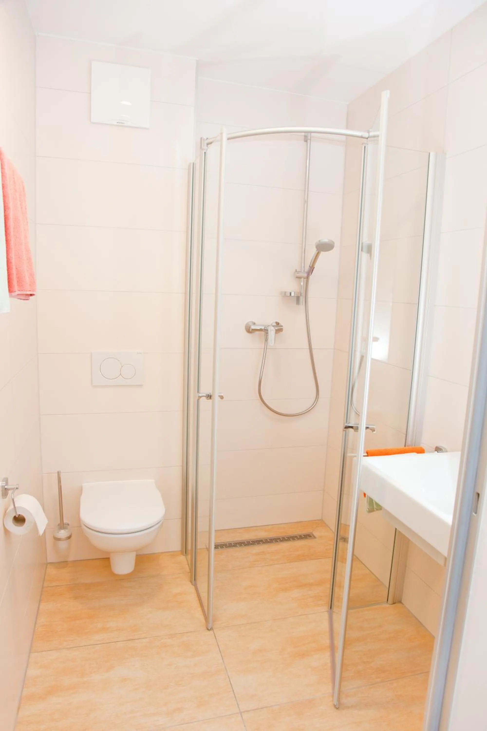 Bathroom in Gasthof Pack "Zur Lebing Au"