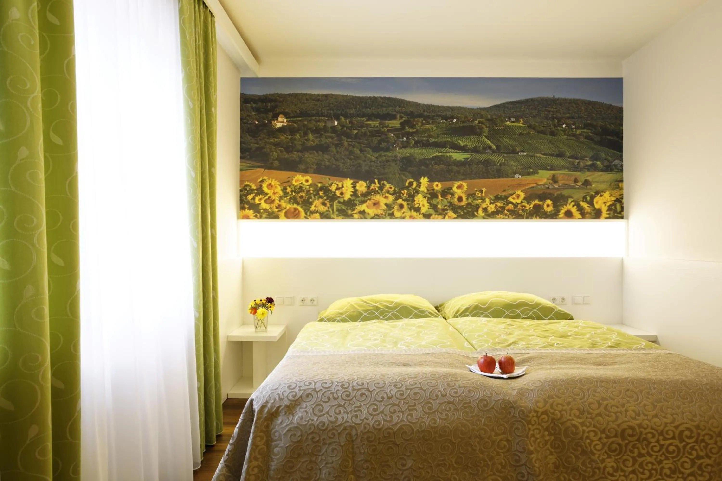 Day, Bed in Gasthof Pack "Zur Lebing Au"