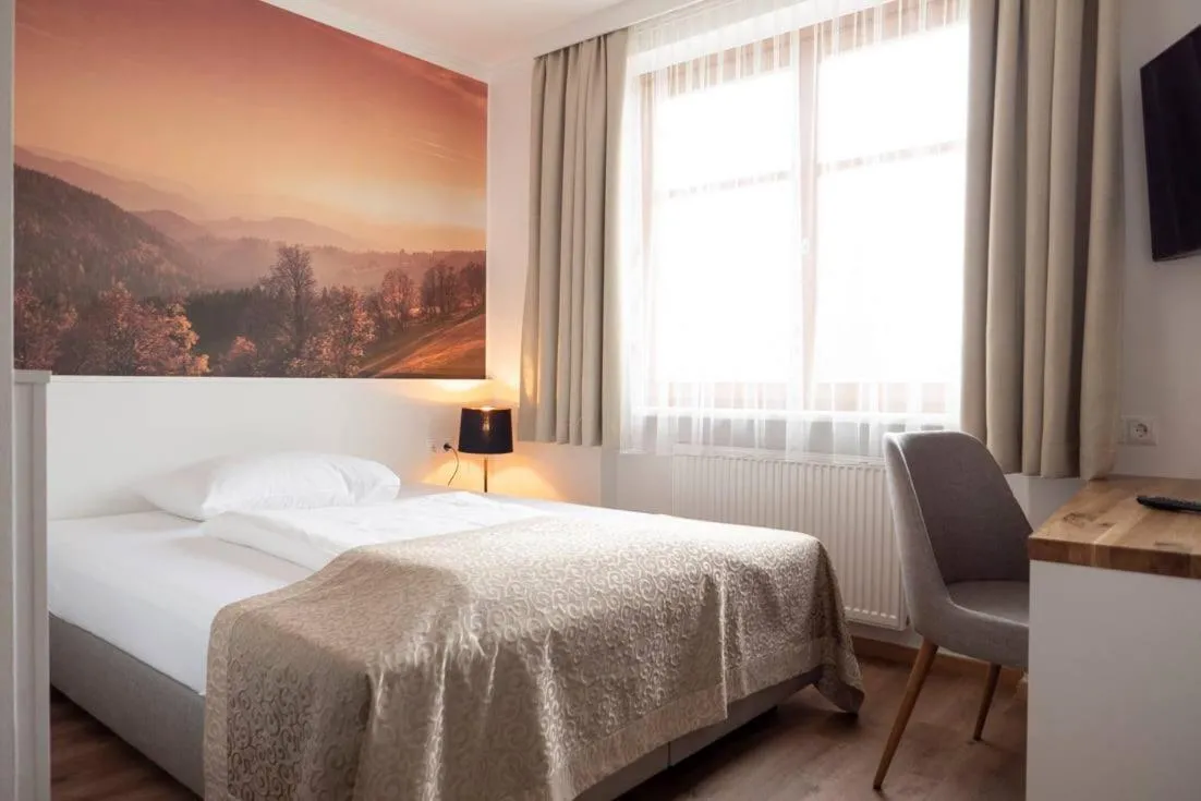 Bed in Gasthof Pack "Zur Lebing Au"