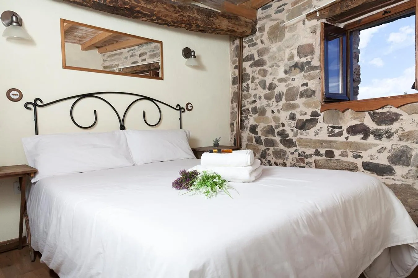 Bed in La Rosa del Agua