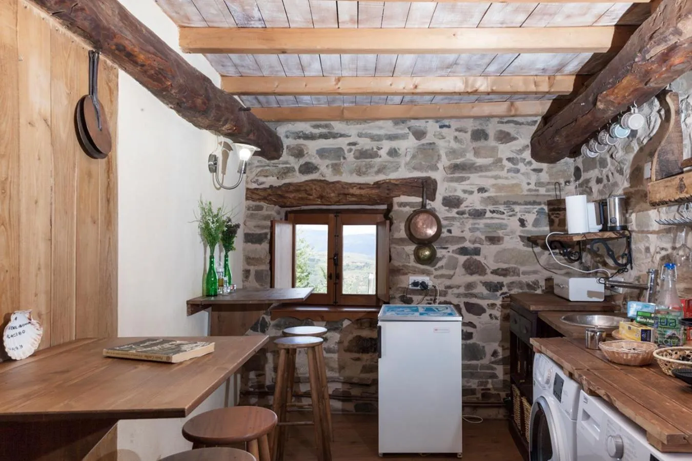 Internal: Not applicable to any particular room in La Rosa del Agua