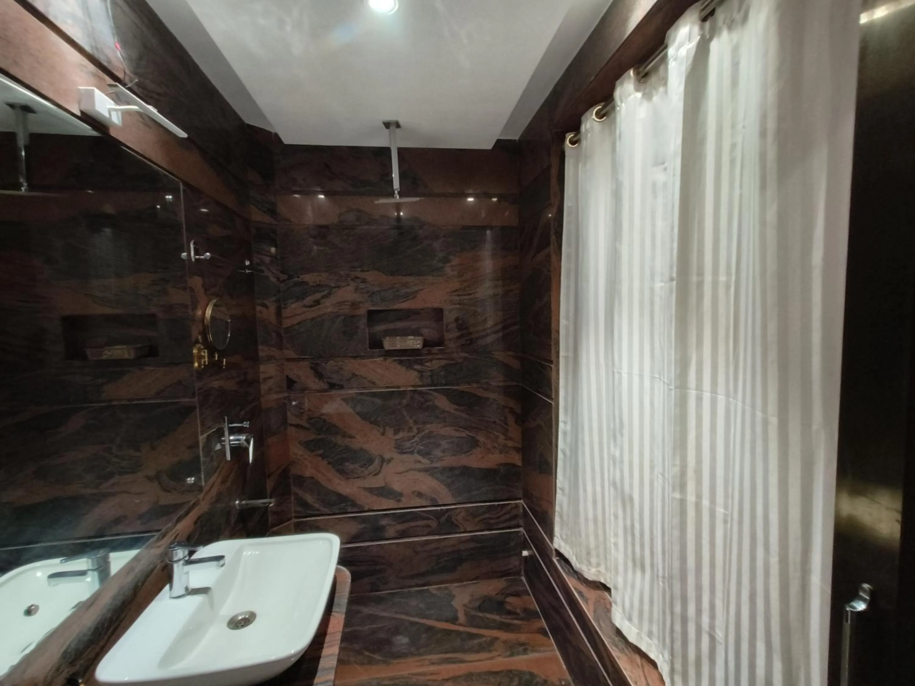 JJK Rukmini Vilas Hotel & Banquet