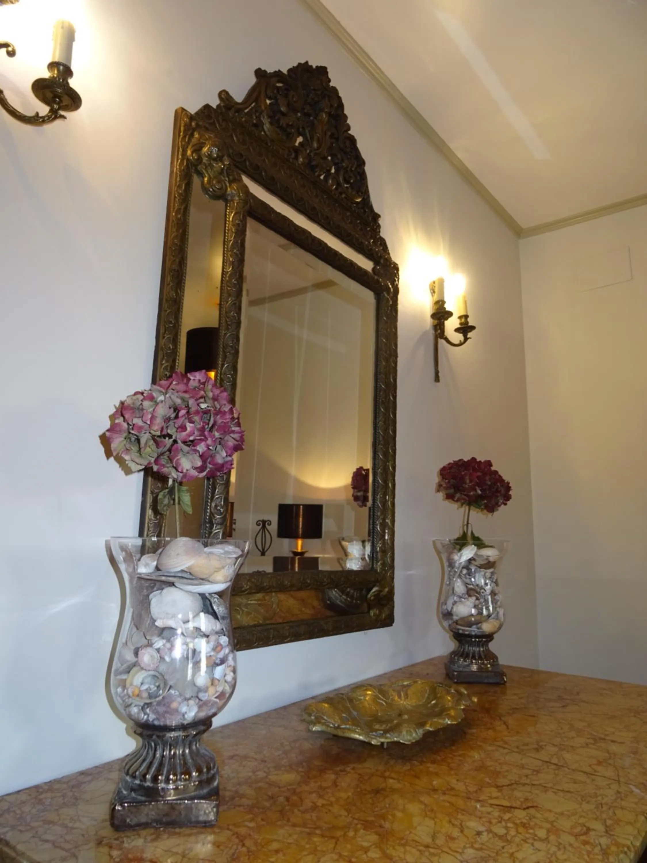 Decorative detail in Manoir De Savigny