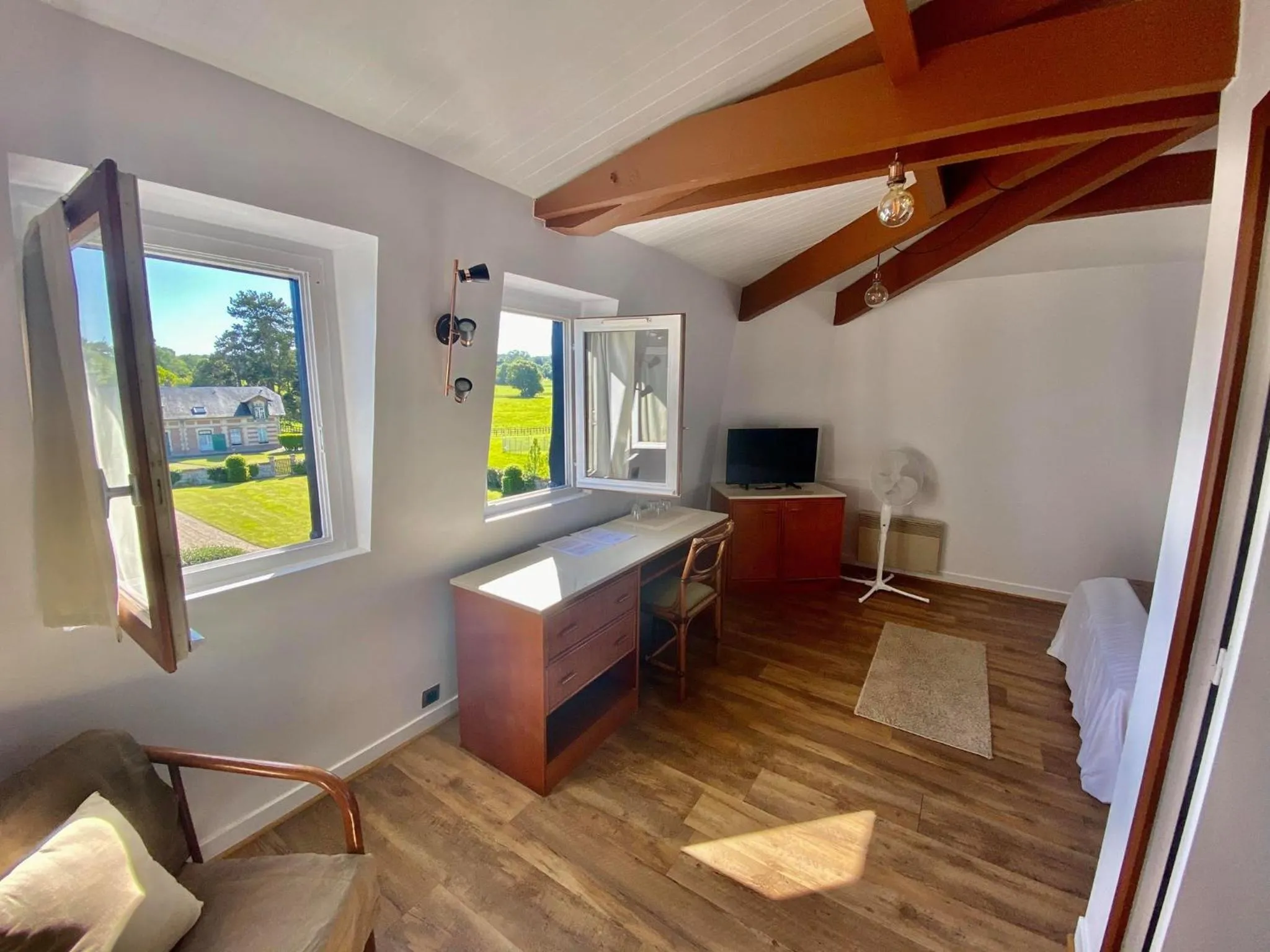 TV and multimedia in Le Relais Du Haras - Deauville
