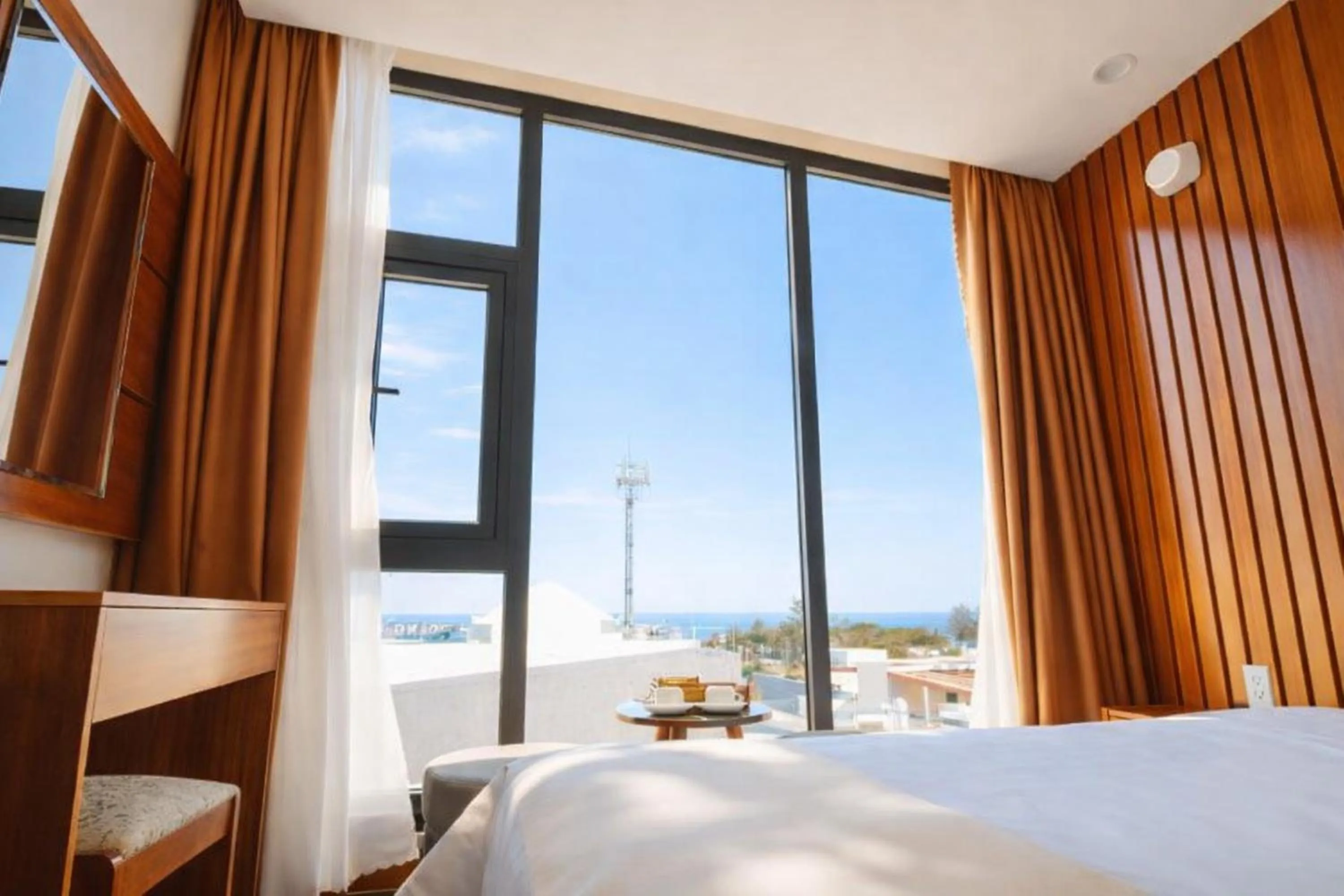 Photo of the whole room, Bed in Mira Hotel Quy Nhơn