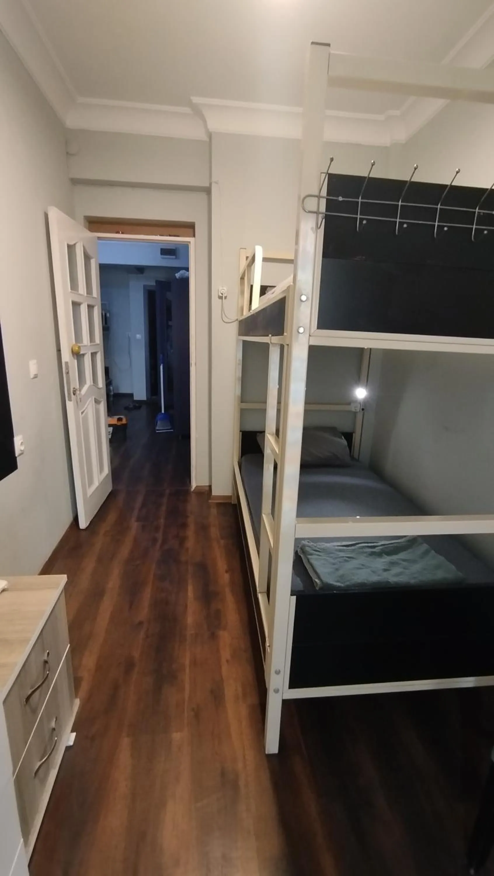 Photo of the whole room, Bed in ivy hostel cafe