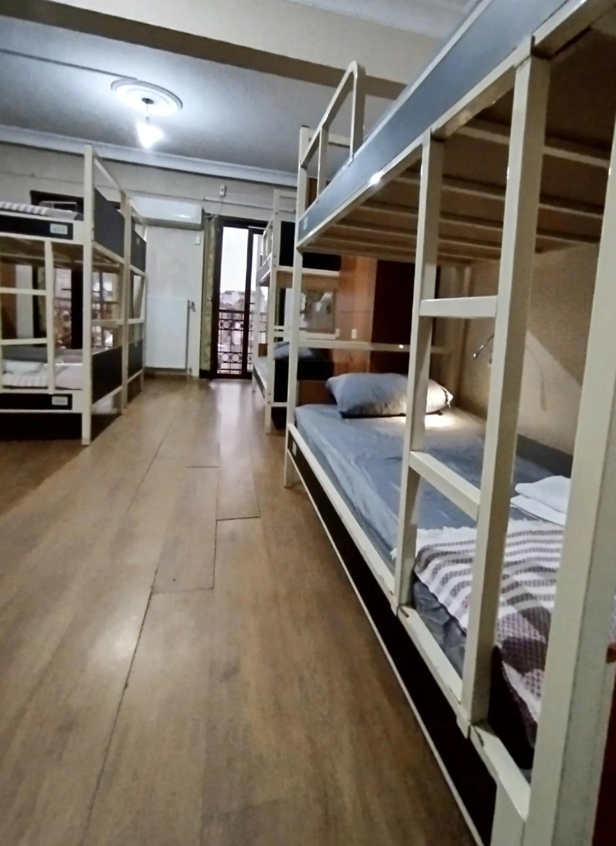 Photo of the whole room, Bed in ivy hostel cafe