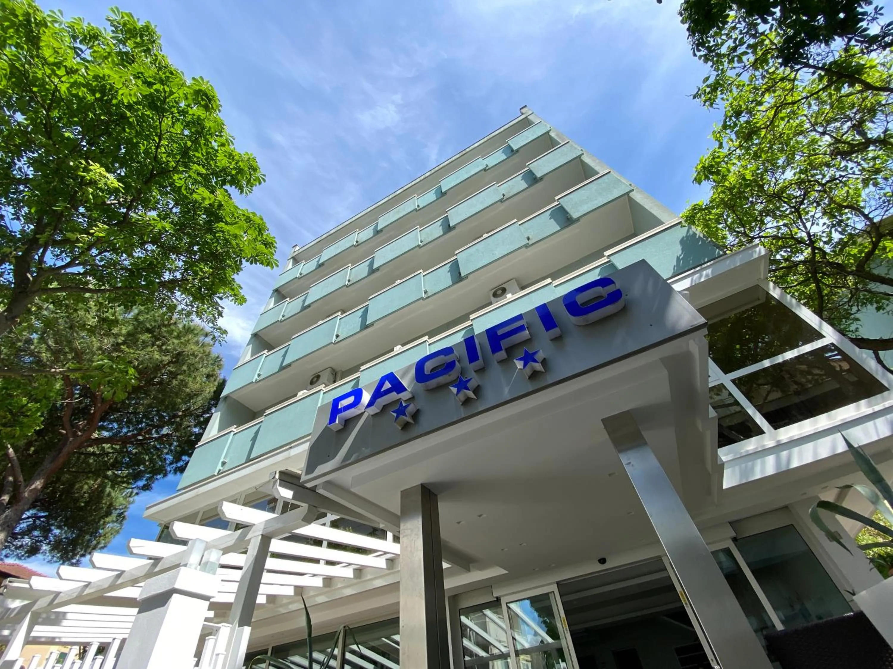 Property building in Hotel Pacific