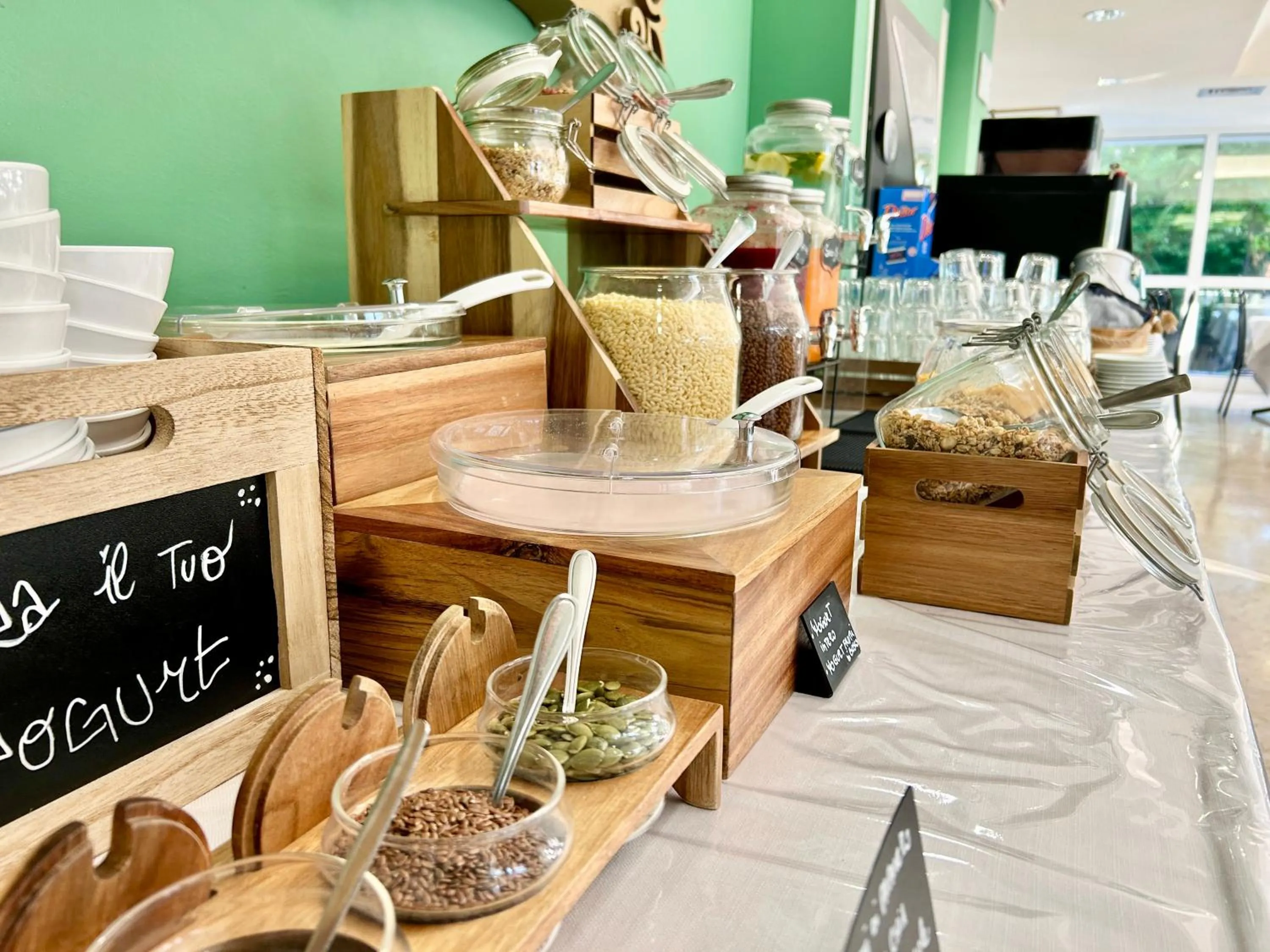 Buffet breakfast in Hotel Pacific