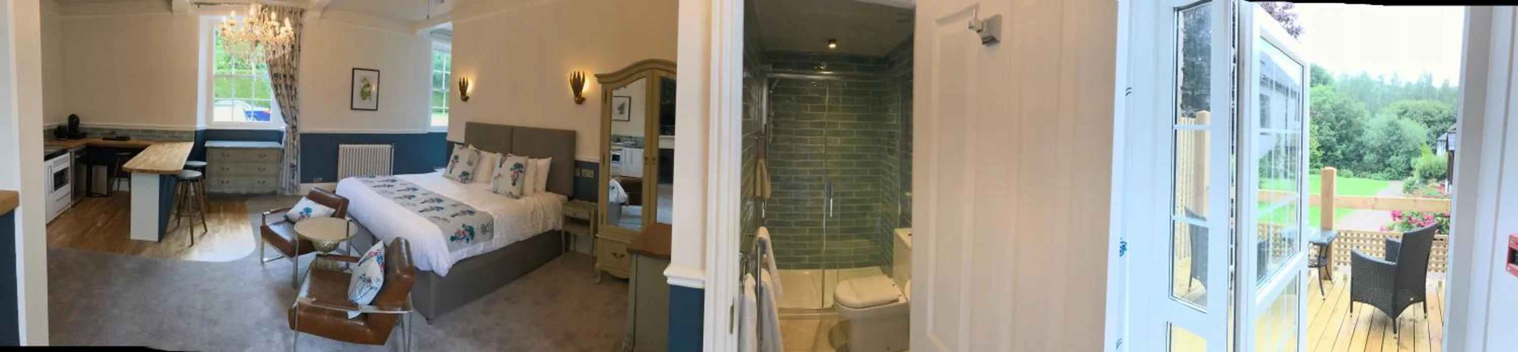 Bed in Fox & Hounds Country Hotel