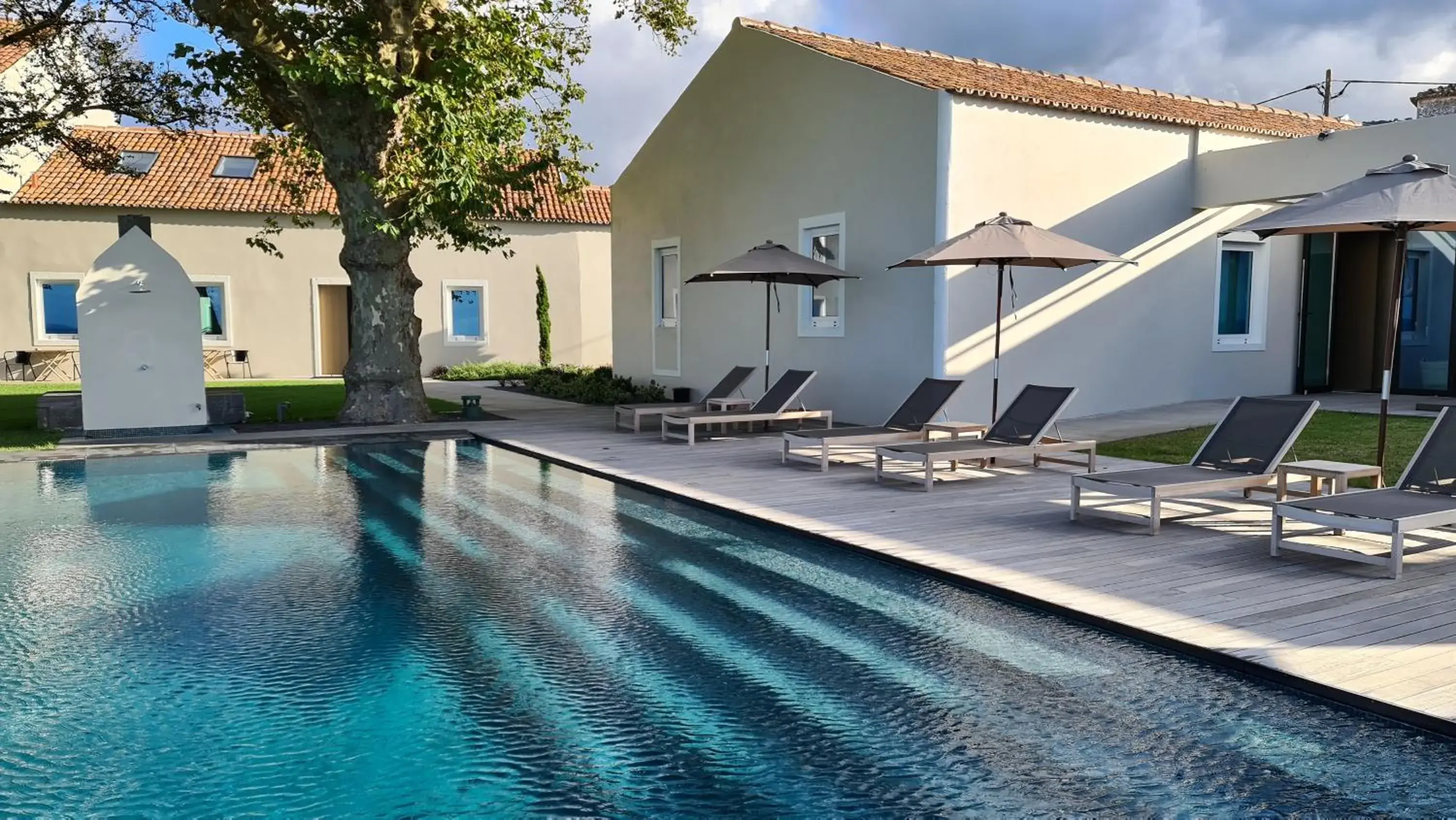 Swimming pool in SENSI Azores Nature and SPA Swimming pool in SENSI Azores Nature and SPA
