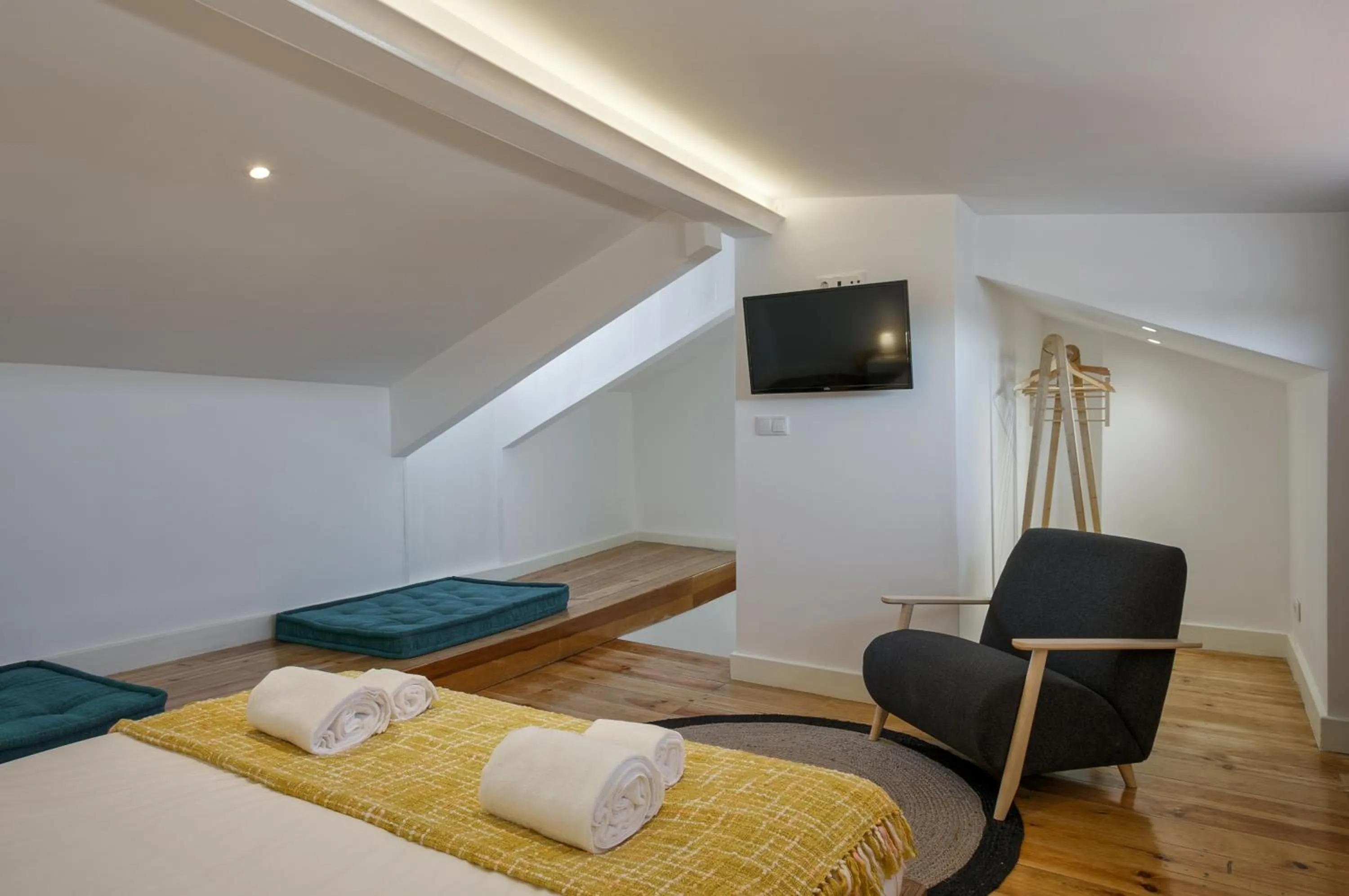 Bedroom, Bed in Hip Tailor Made Duplex Penthouse in Bairro Alto