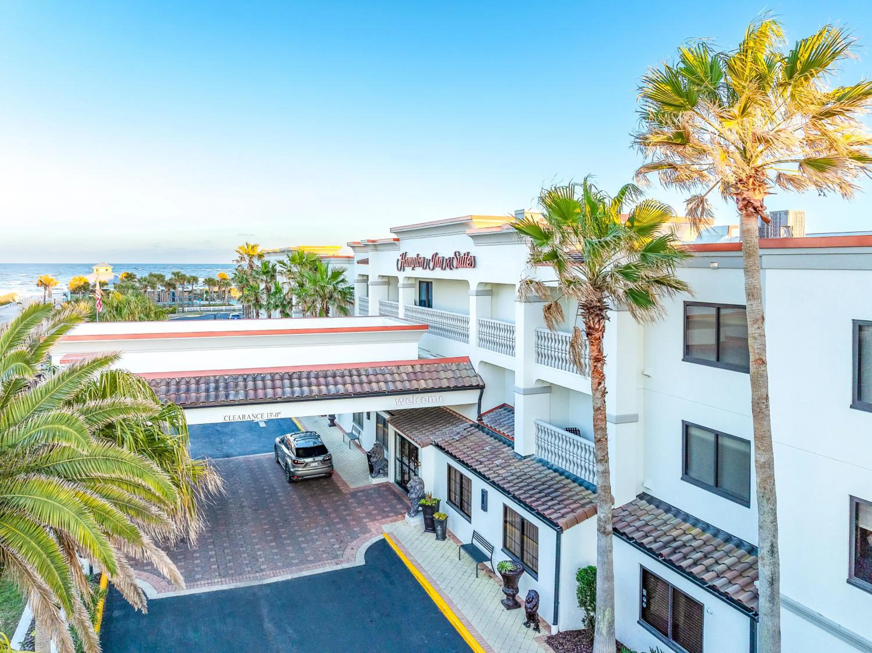 Property building in Hampton Inn & Suites St. Augustine-Vilano Beach