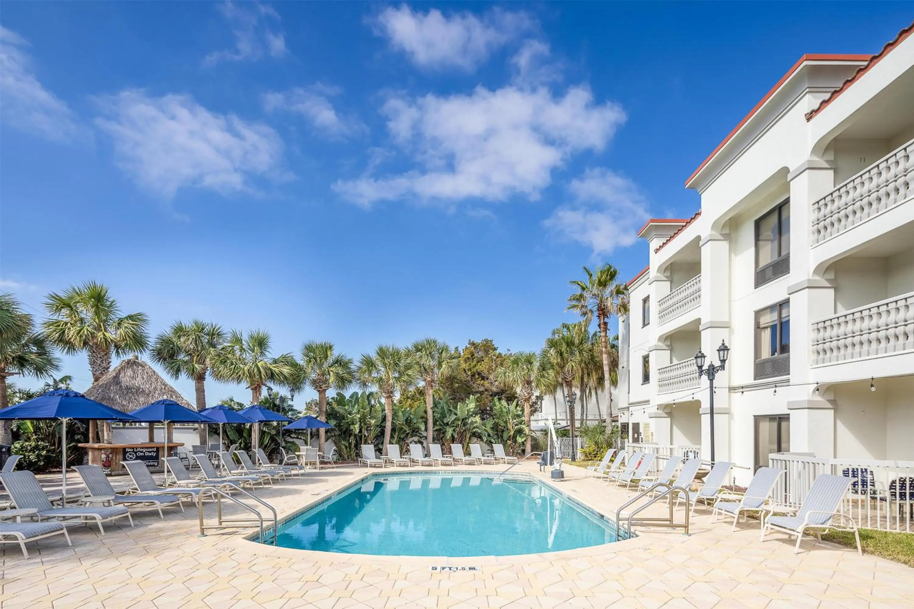 Pool view in Hampton Inn & Suites St. Augustine-Vilano Beach