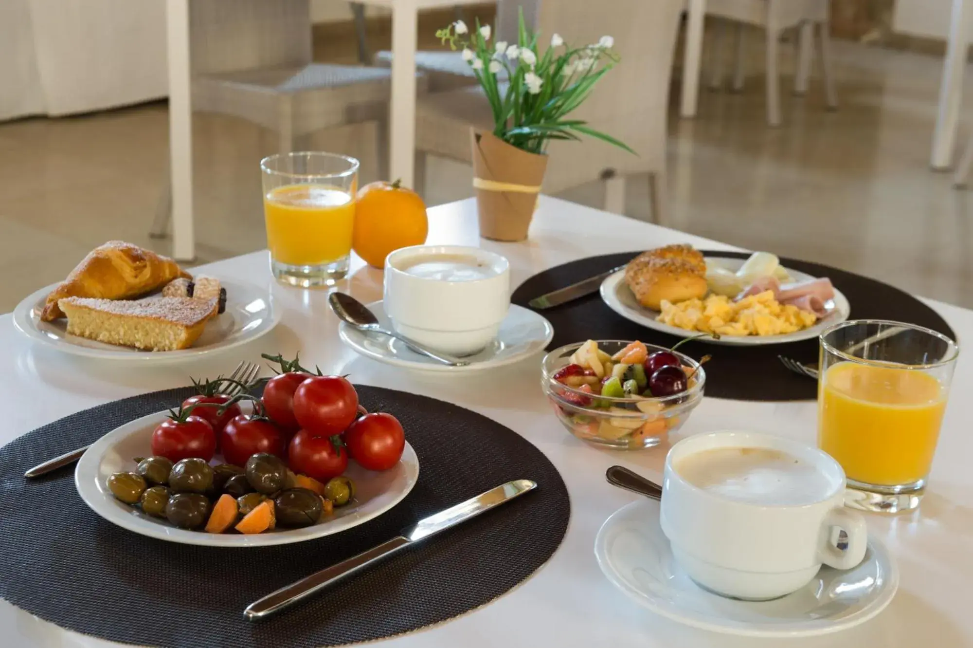 Food and drinks in Life Hotels Kalaonda Resort Food and drinks in Life Hotels Kalaonda Resort