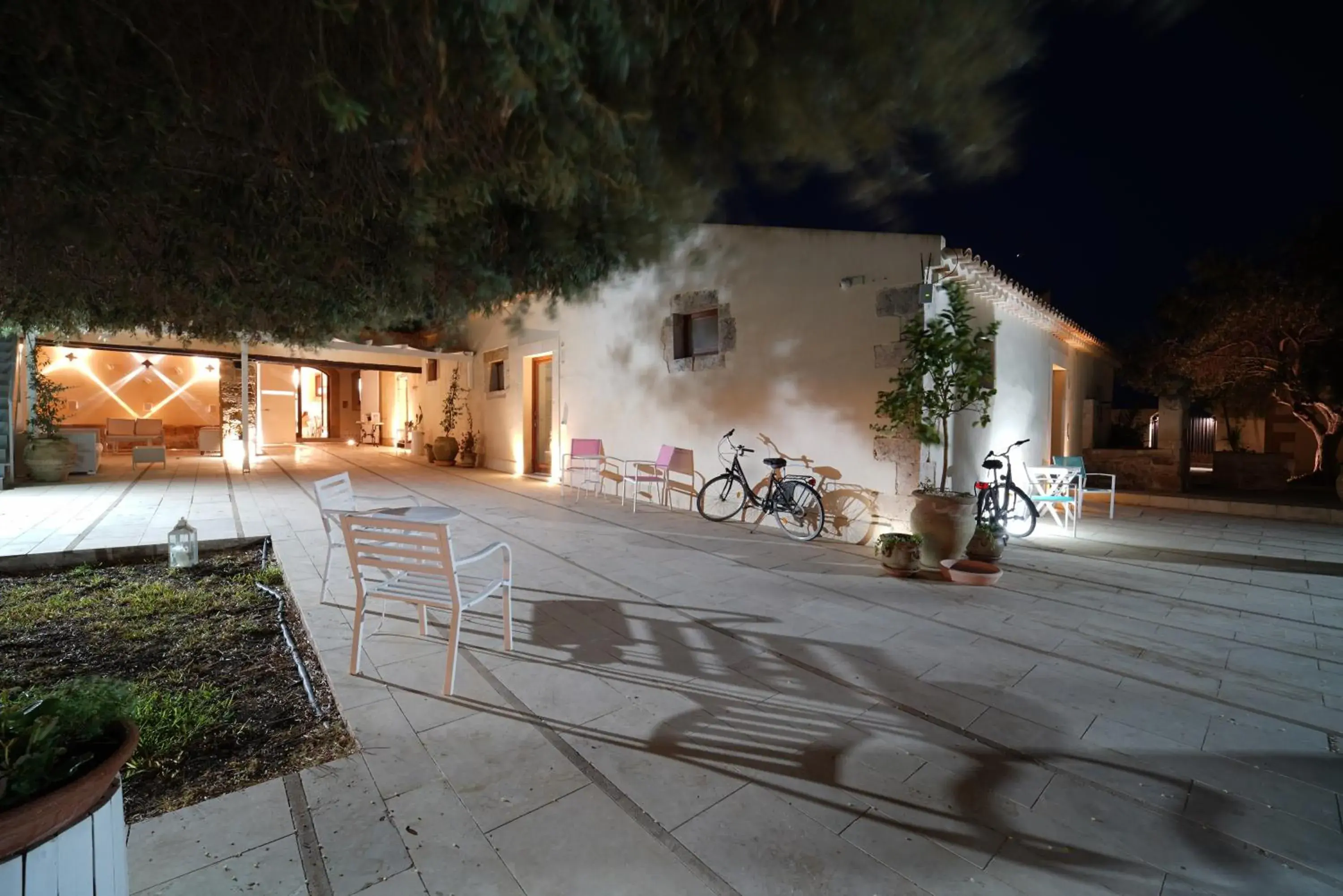 Inner courtyard view in Life Hotels Kalaonda Resort Inner courtyard view in Life Hotels Kalaonda Resort