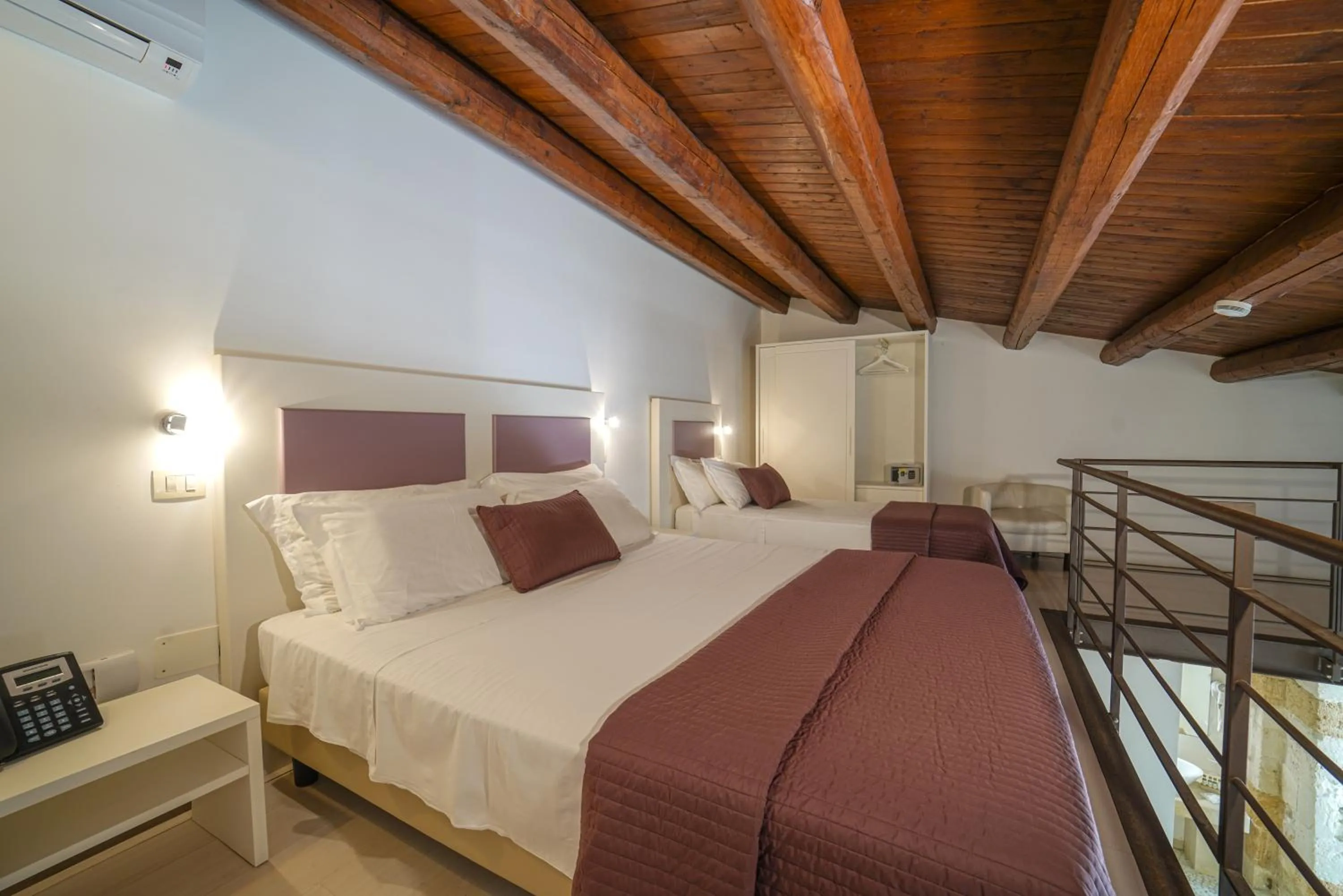 Photo of the whole room, Bed in Life Hotels Kalaonda Resort