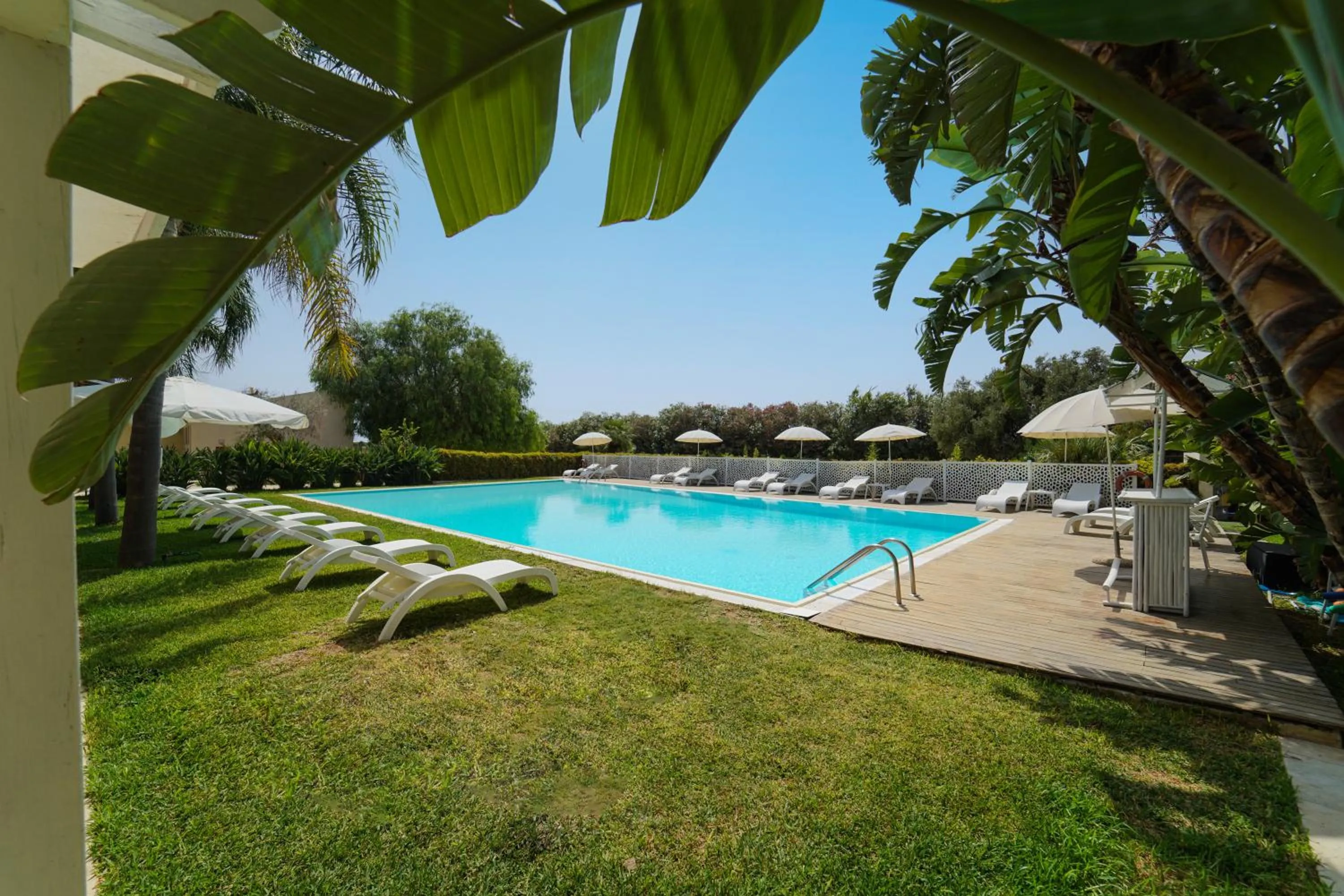 Swimming pool in Life Hotels Kalaonda Resort