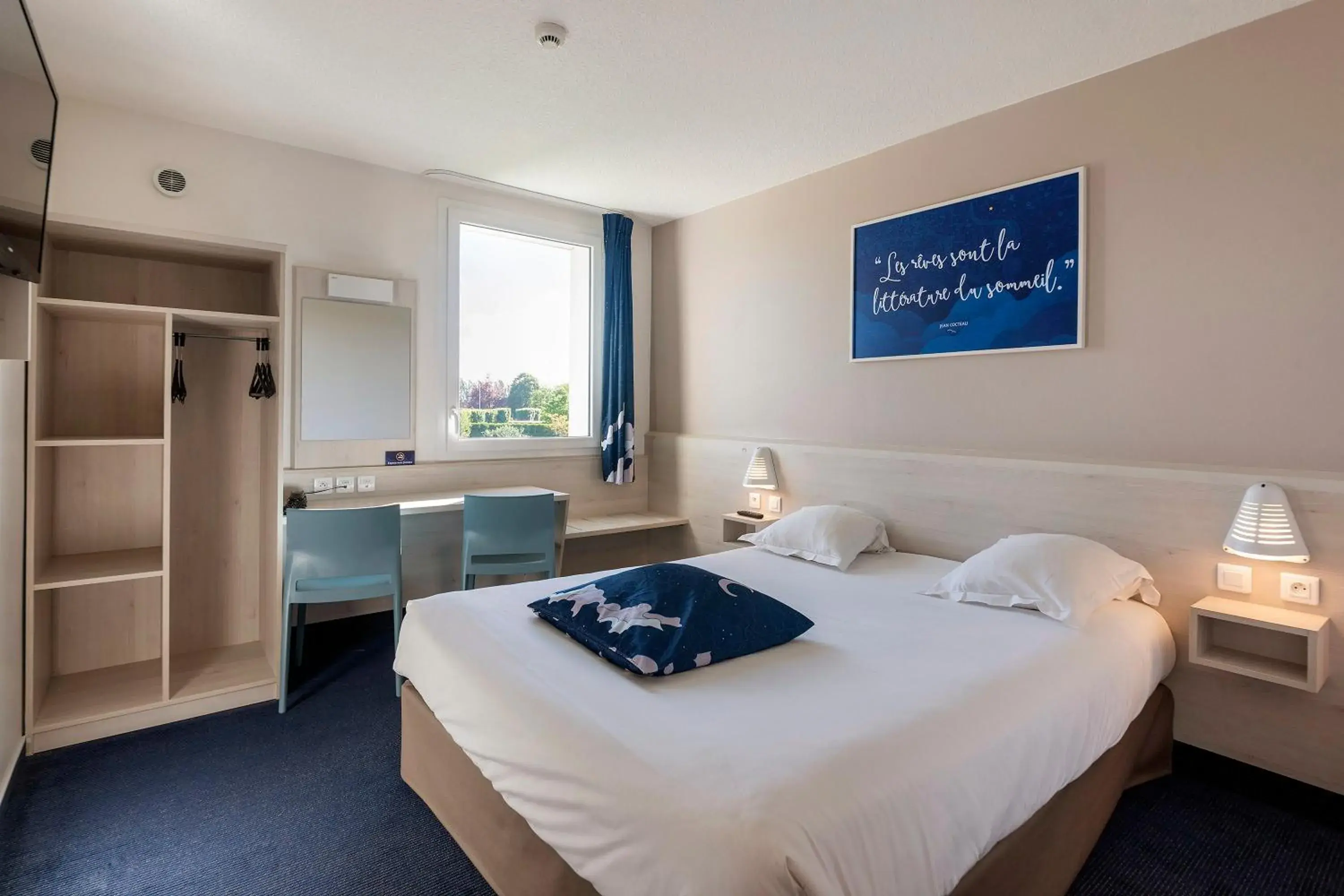 Double Room - Disability Access in Ace Hôtel Paris Sud Villabe Double Room - Disability Access in Ace Hôtel Paris Sud Villabe