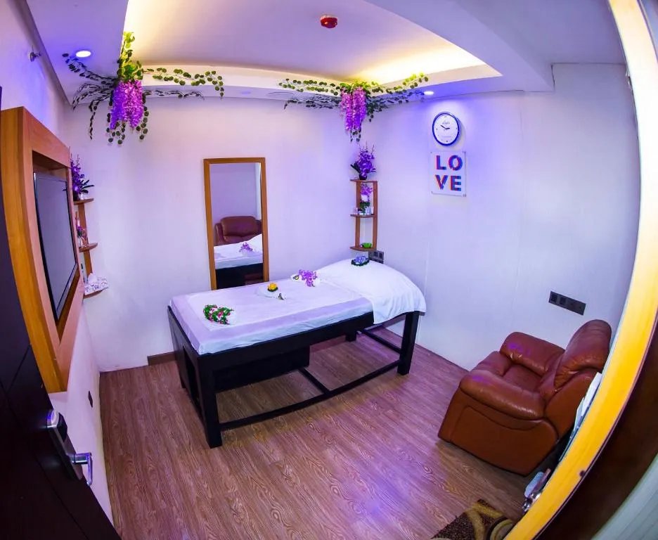 Bed in Days Hotel Dhaka