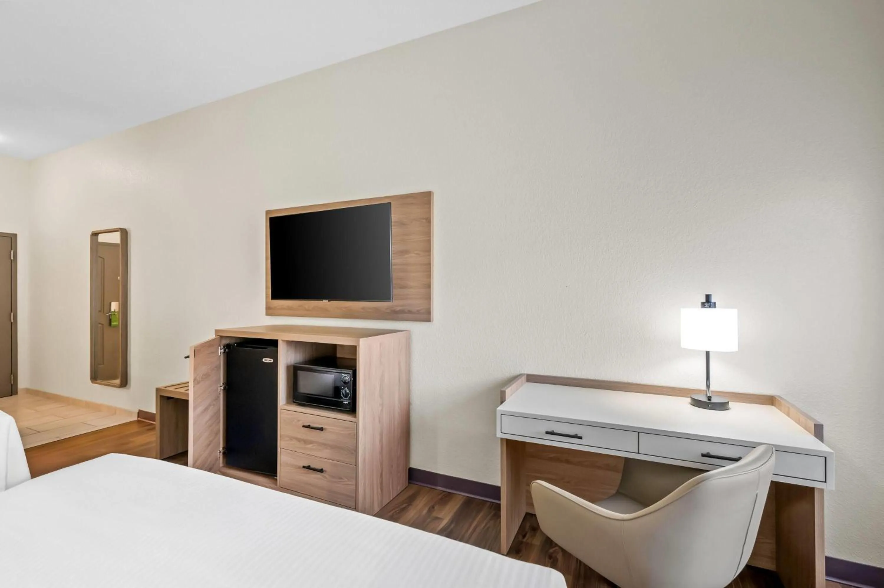 Bed in La Quinta by Wyndham Searcy