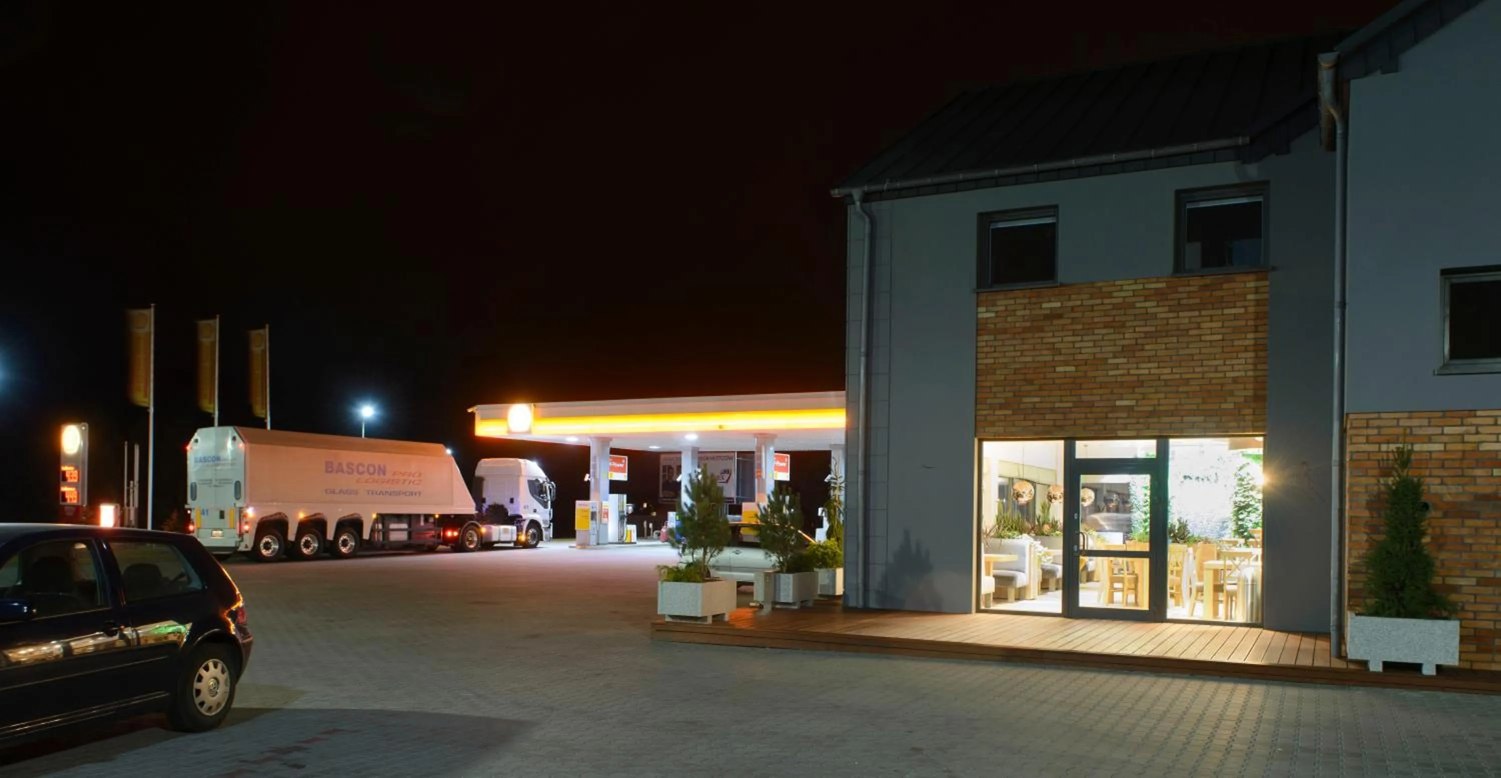 Property building in Stacja Snu